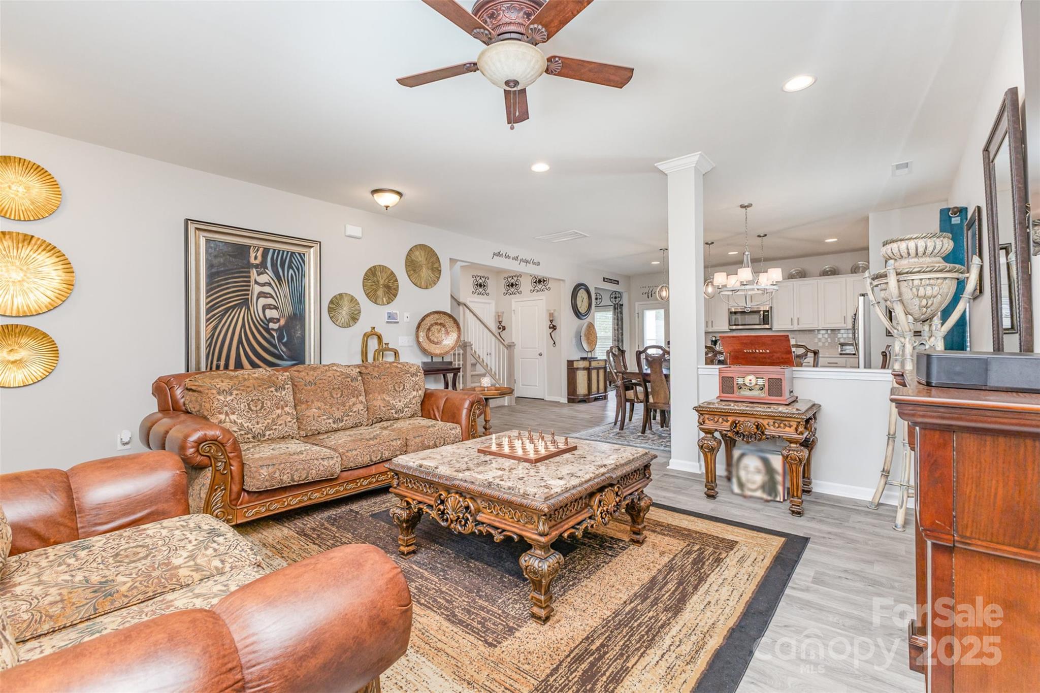 1117 Laurel Woods Drive Property Photo 4