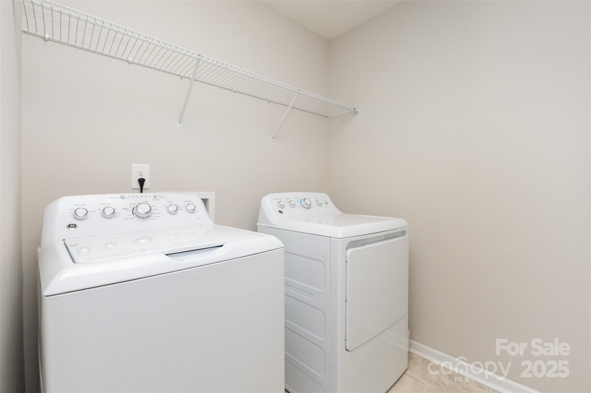 1117 Laurel Woods Drive Property Photo 16