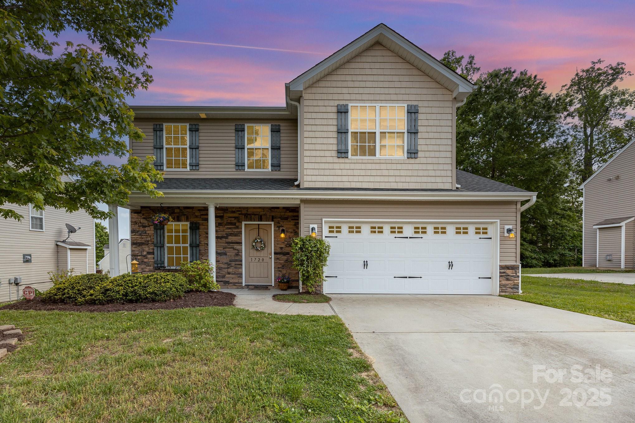 1720 Timber Cove Court Property Photo 1