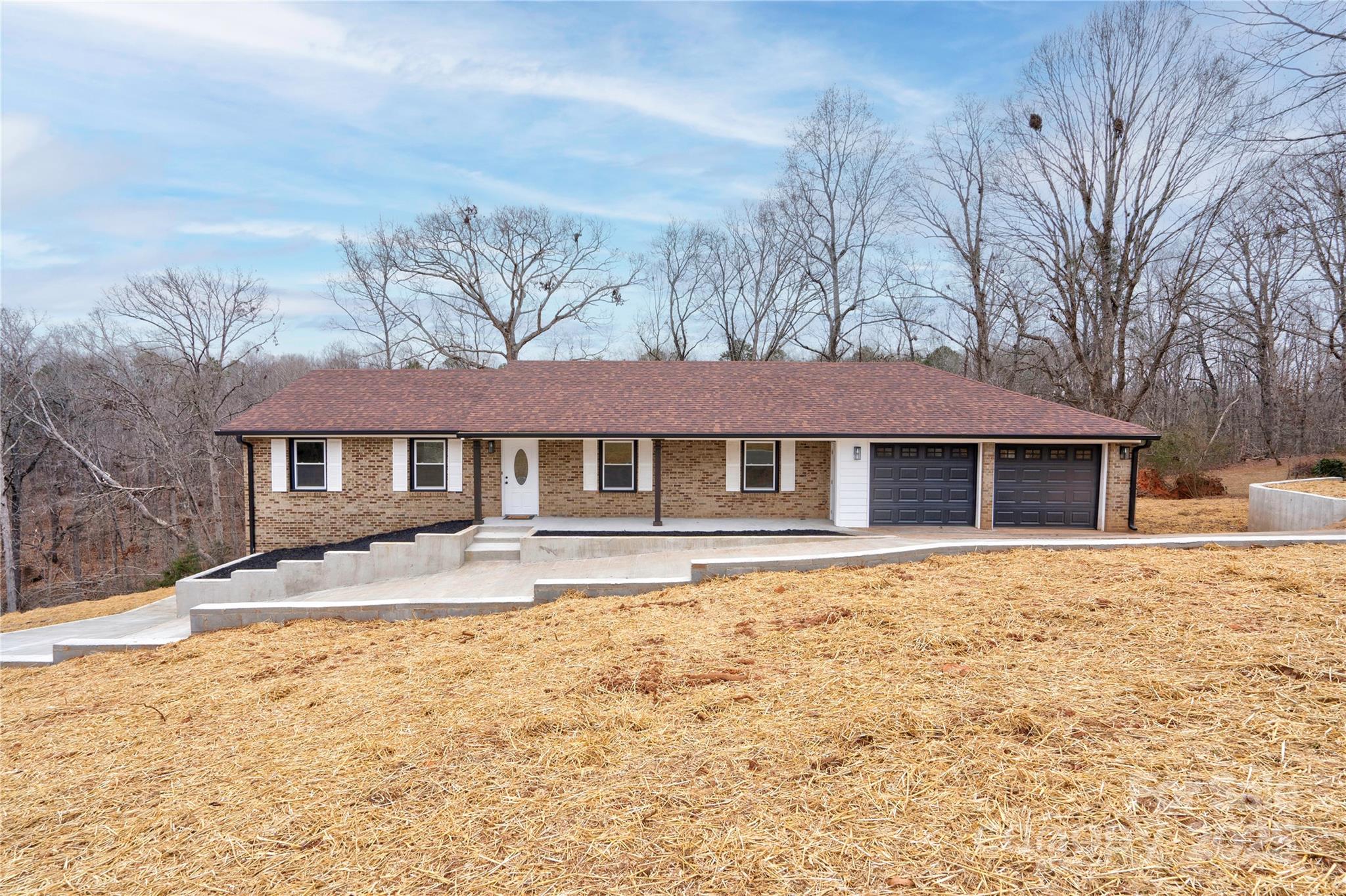238 Lincoln Drive Property Photo 1