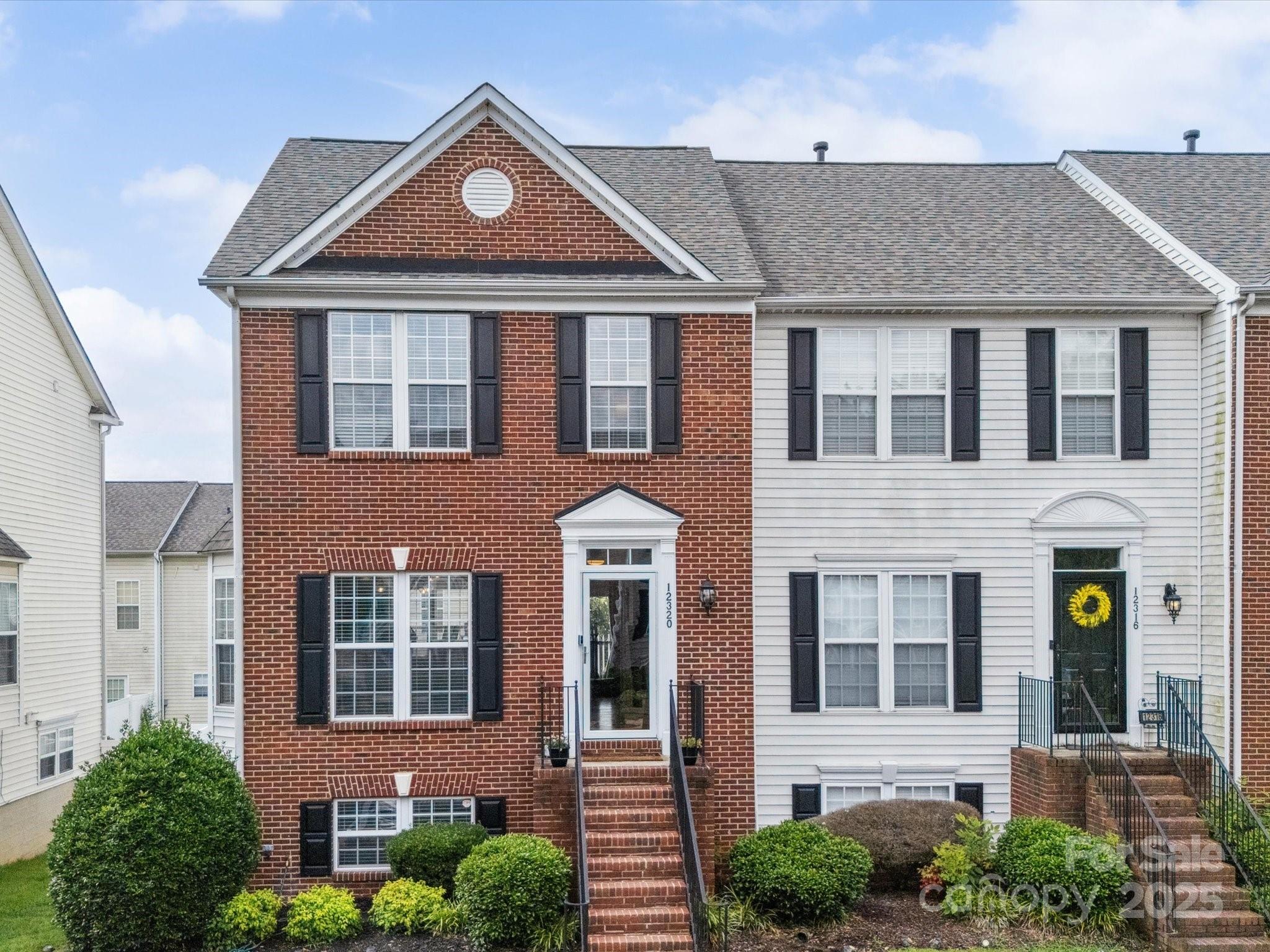 12320 Verdant Court Property Photo 1