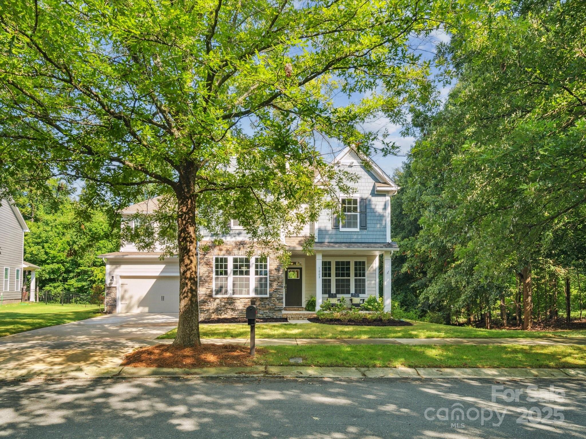 1008 Millbridge Parkway Property Photo 1