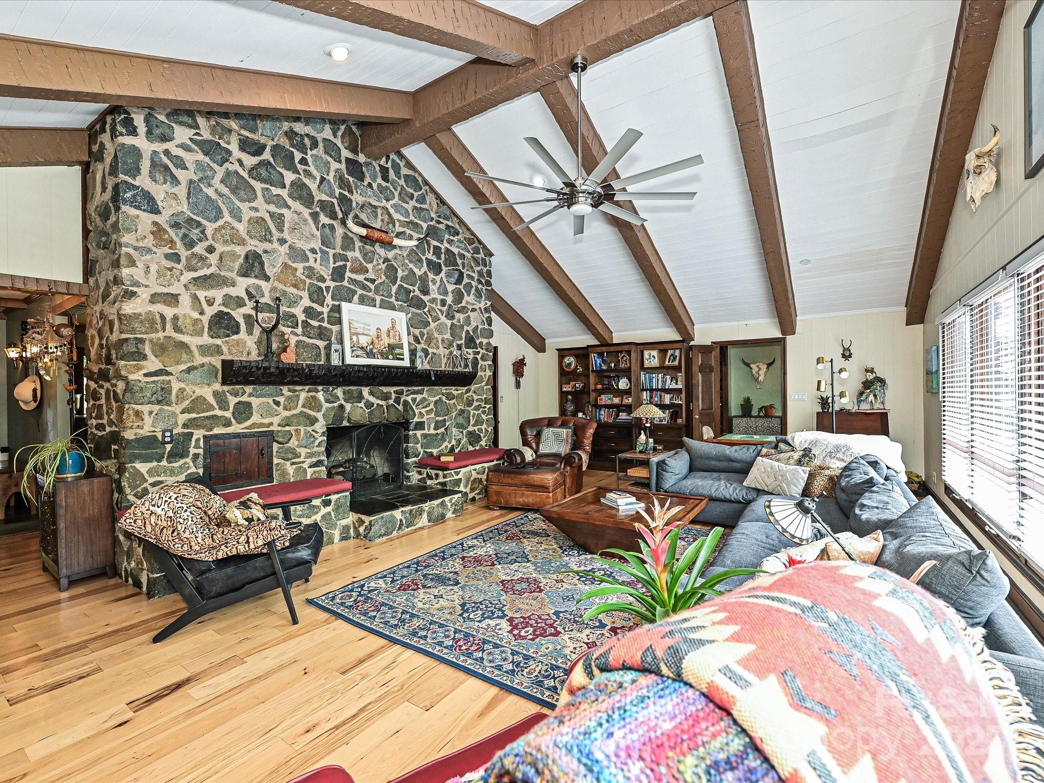 2915 Old Stage Road Property Photo 7