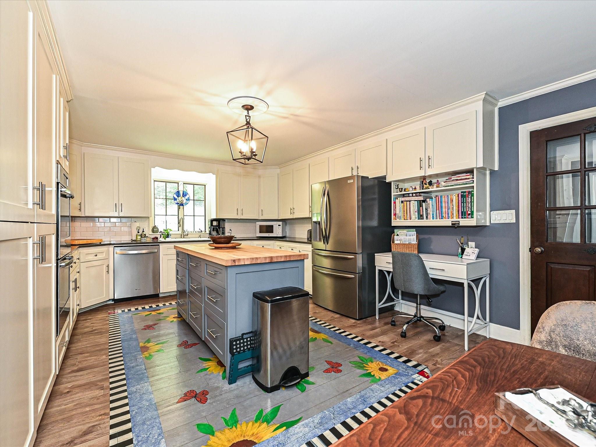 2915 Old Stage Road Property Photo 13