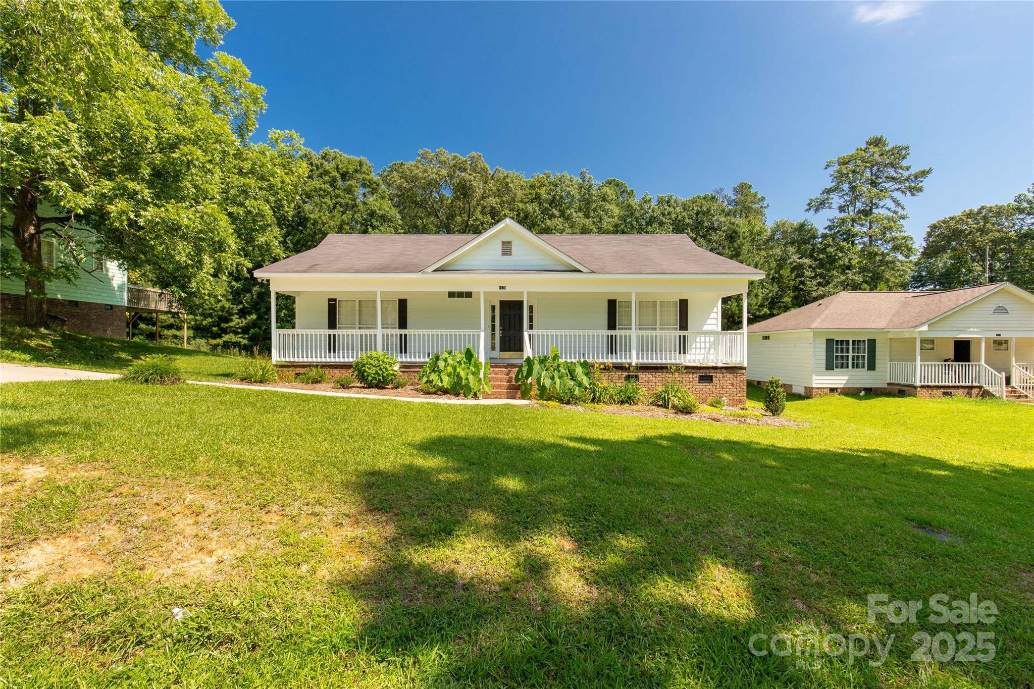 1675 Old Lynwood Circle Property Photo 7