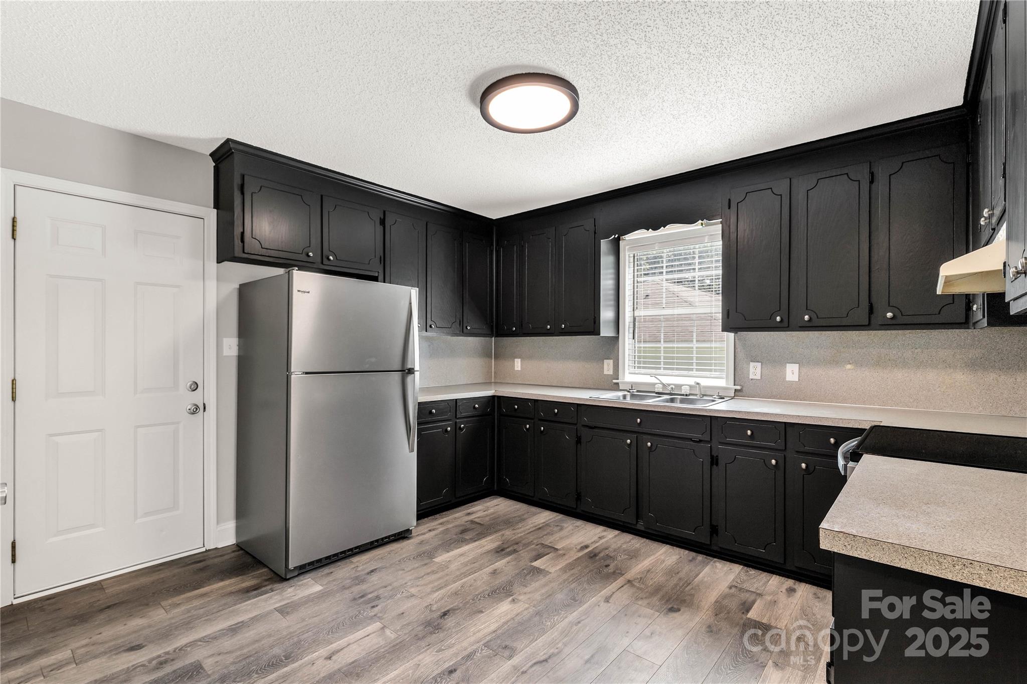 1675 Old Lynwood Circle Property Photo 12