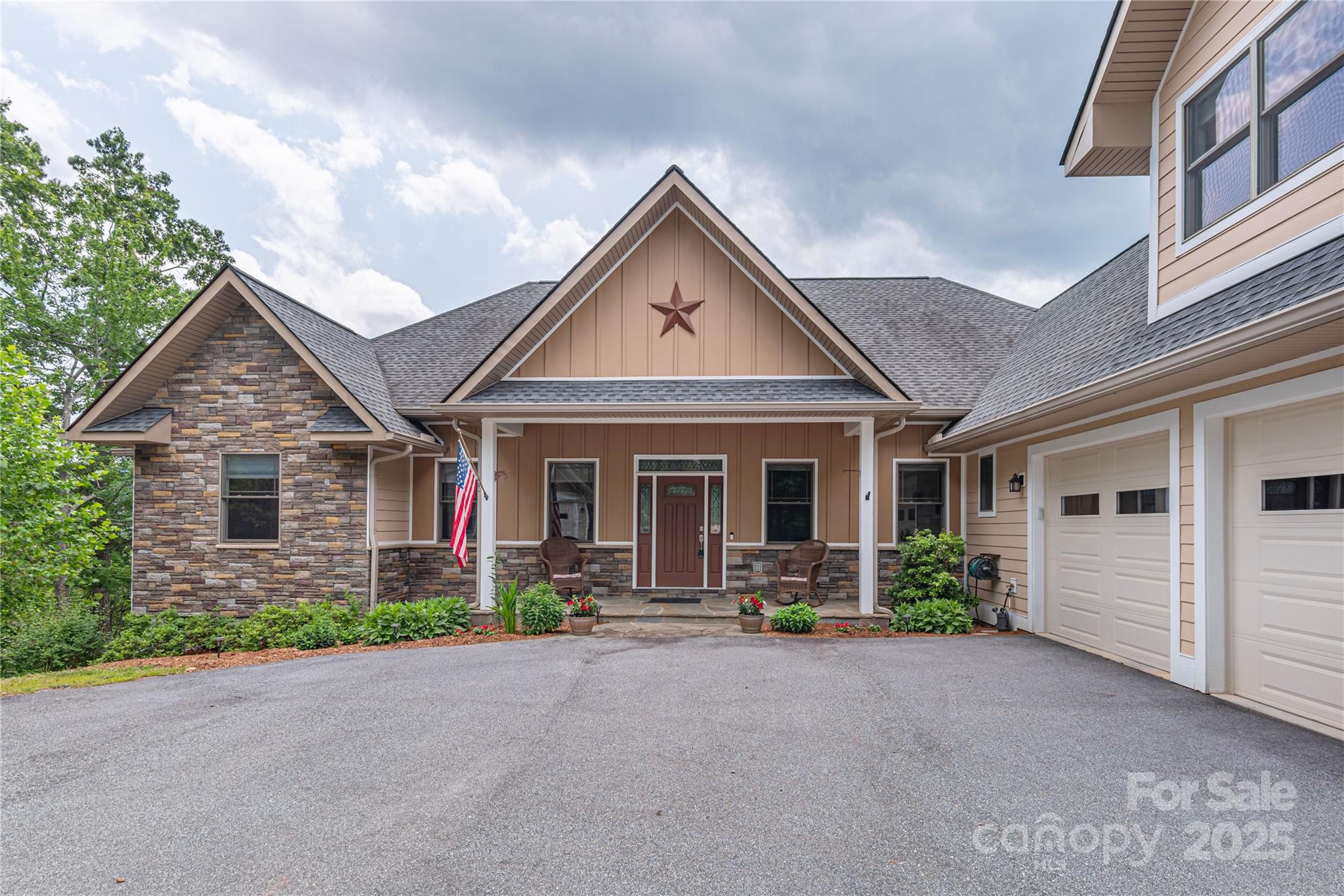 930 Big Raven Lane Property Photo 8