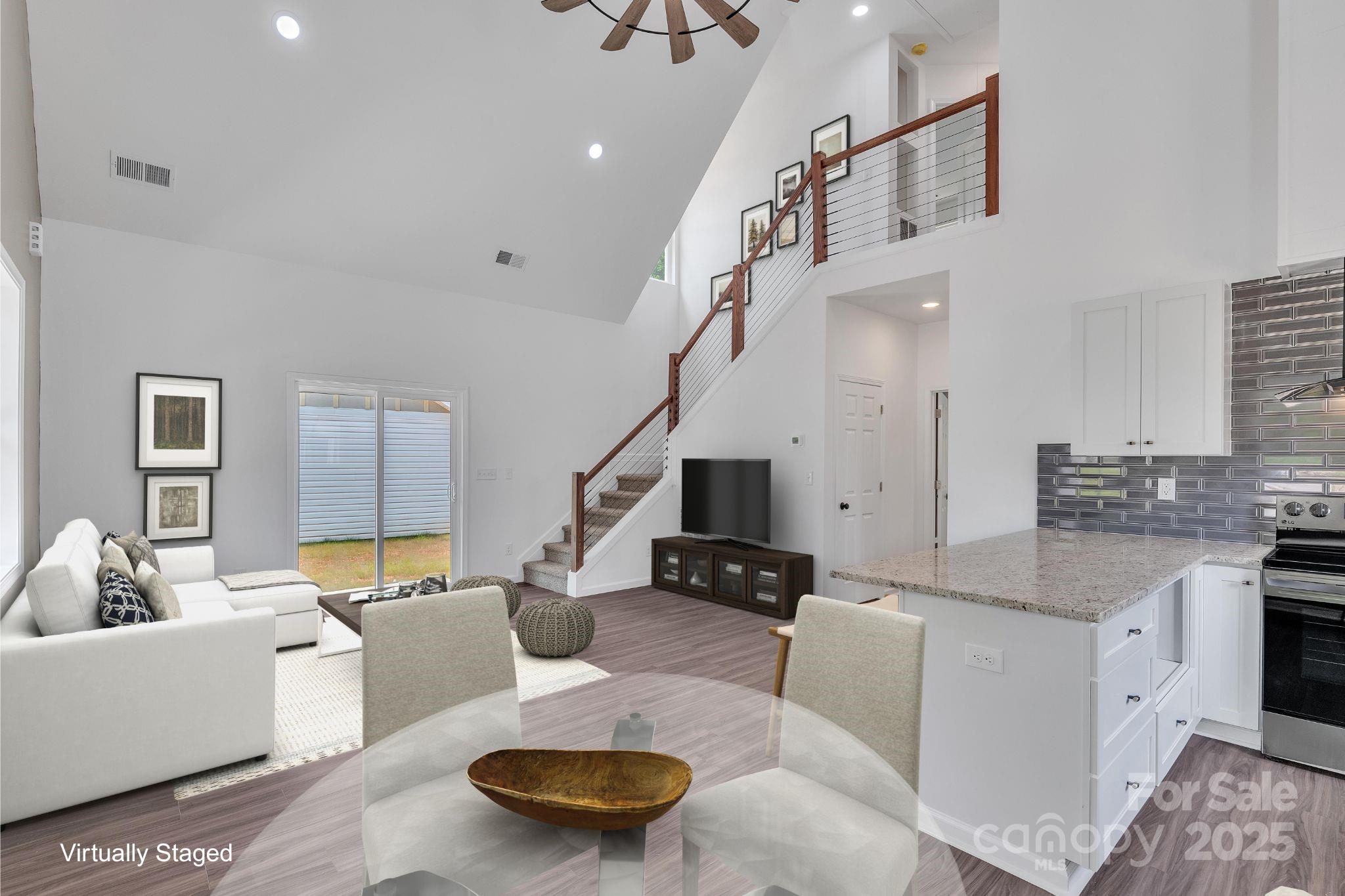 512 North Mulberry Street Property Photo 6