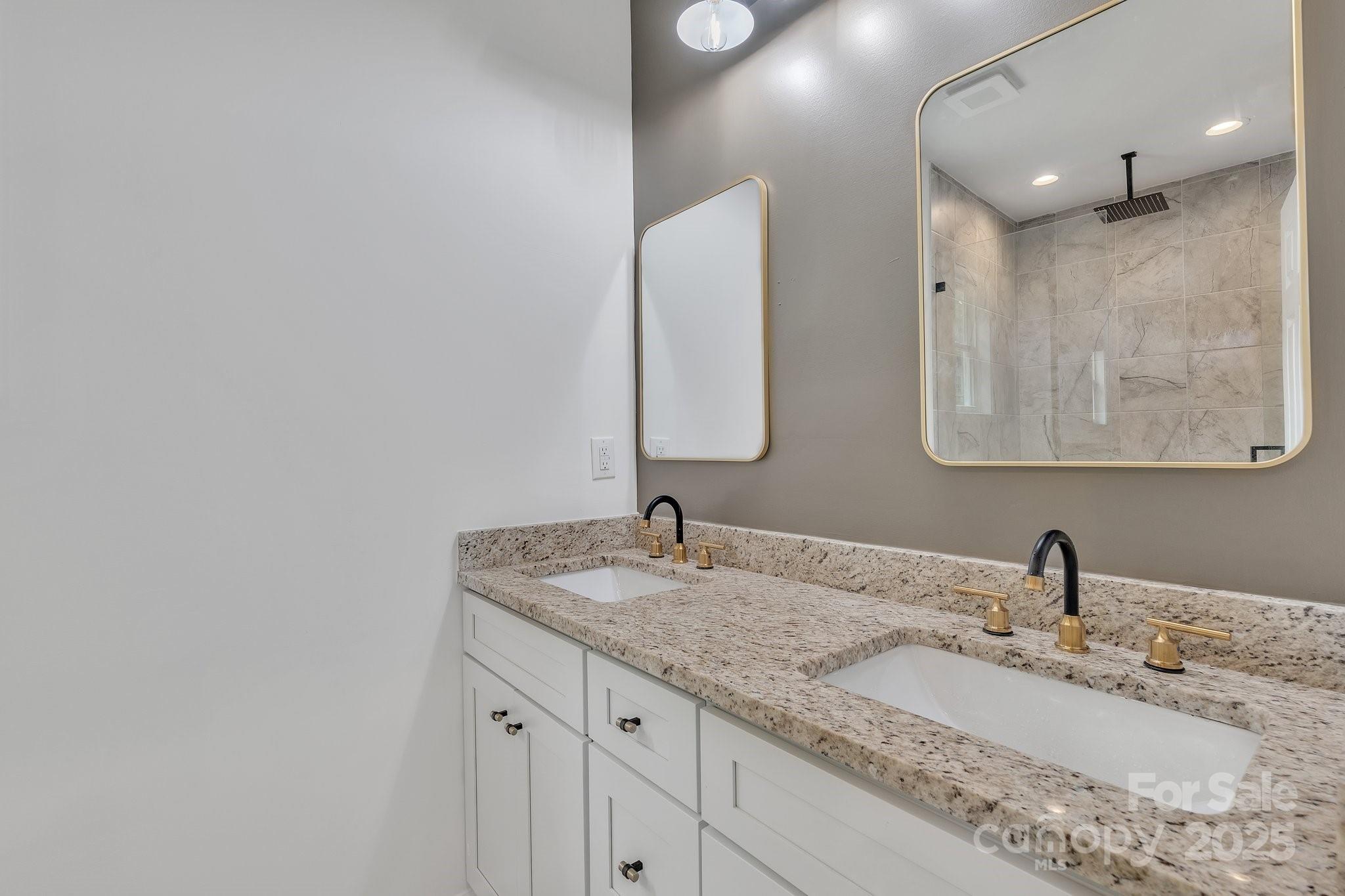 512 North Mulberry Street Property Photo 14