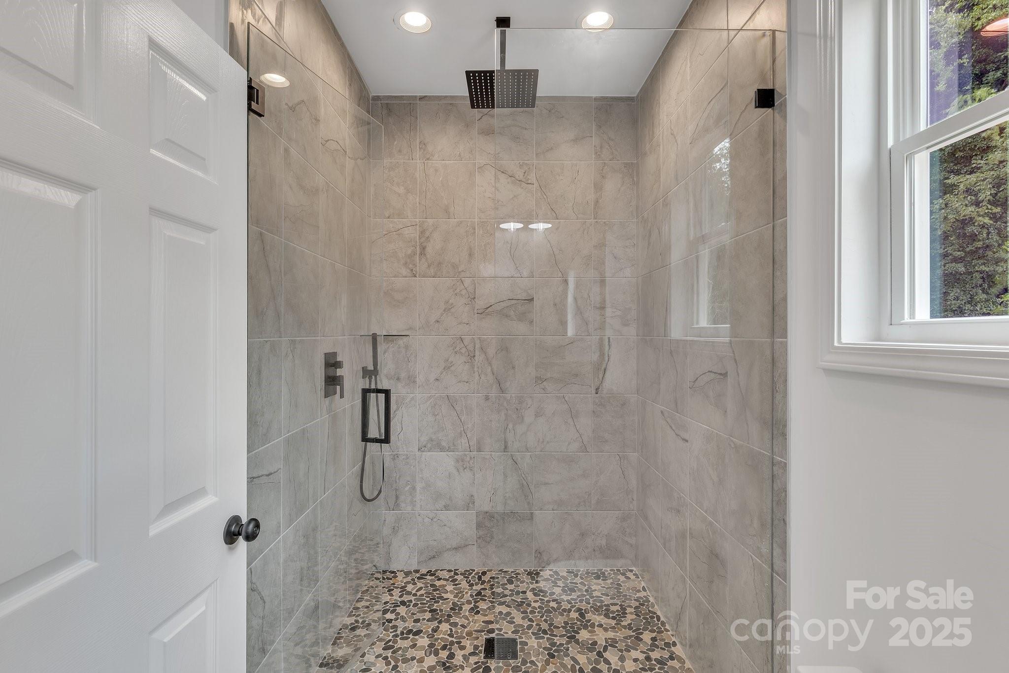 512 North Mulberry Street Property Photo 15