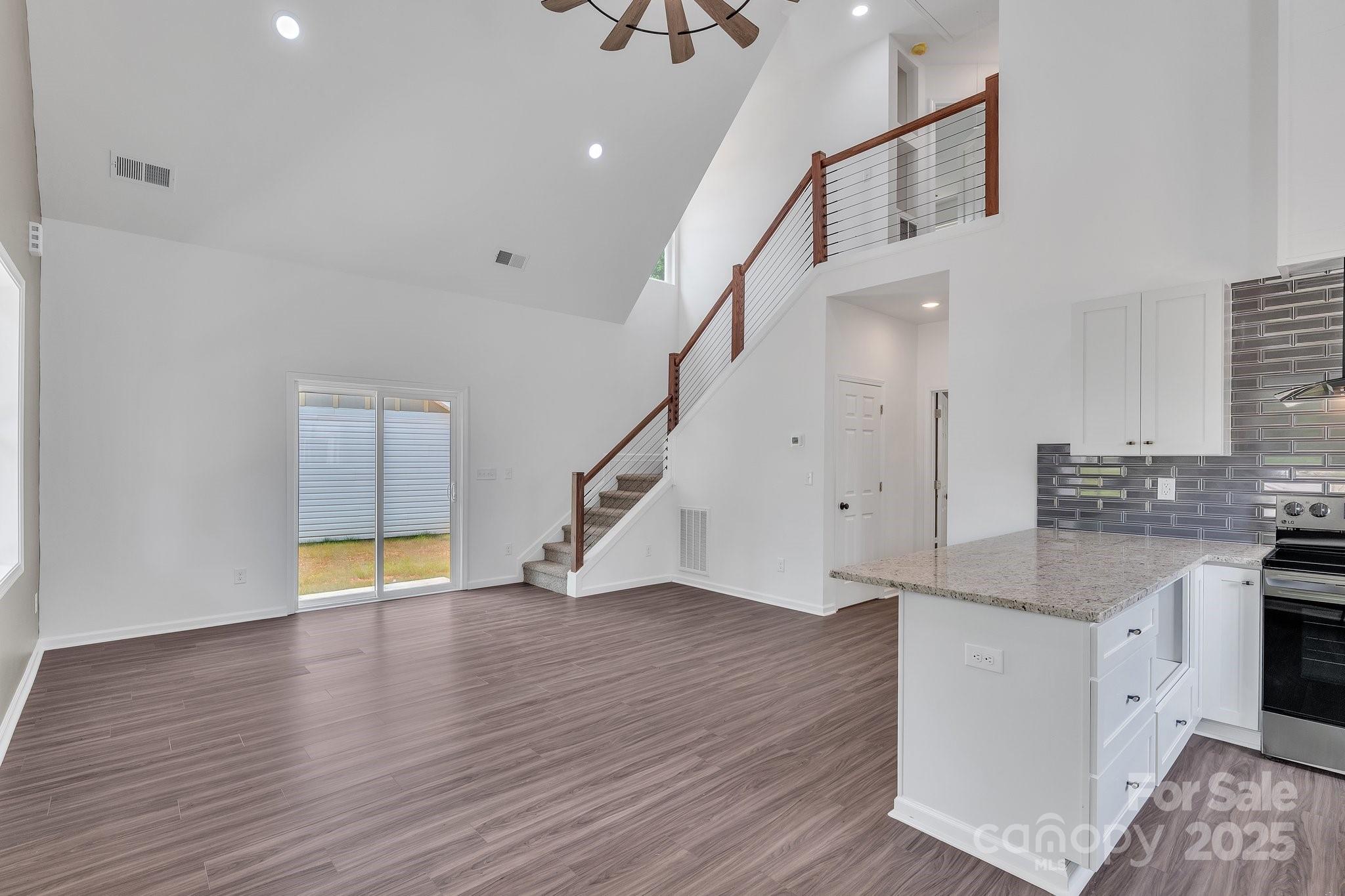 512 North Mulberry Street Property Photo 24