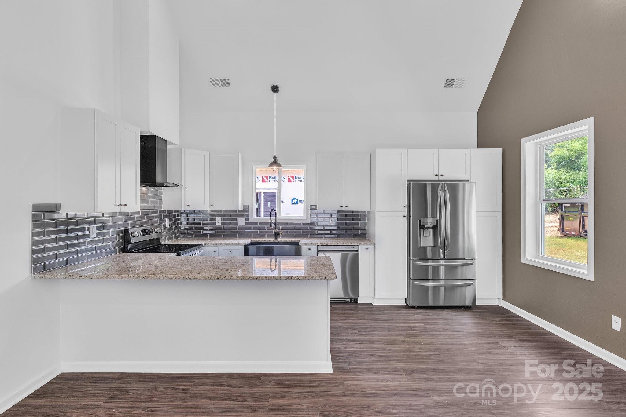 512 North Mulberry Street Property Photo 25