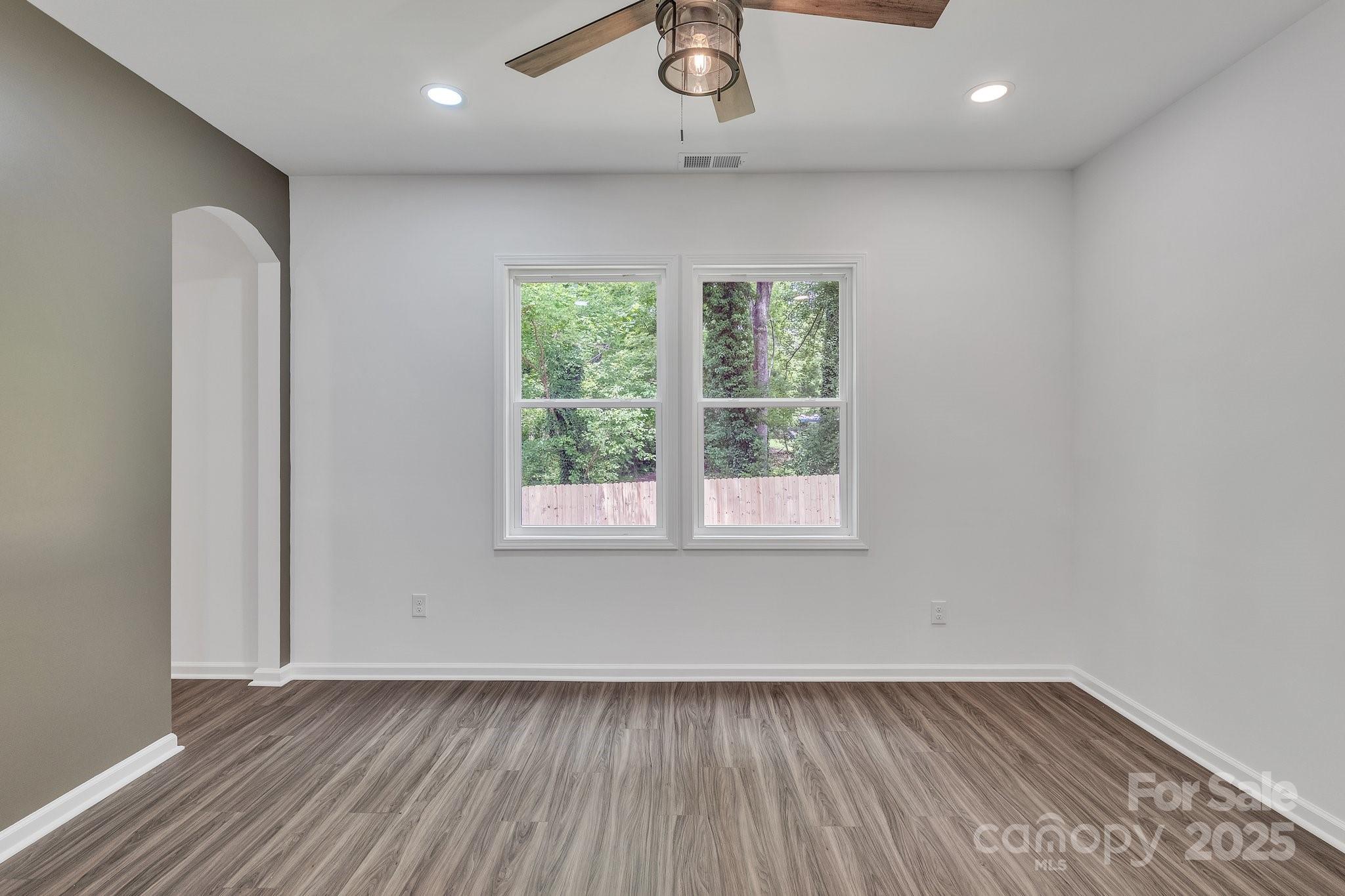 512 North Mulberry Street Property Photo 30