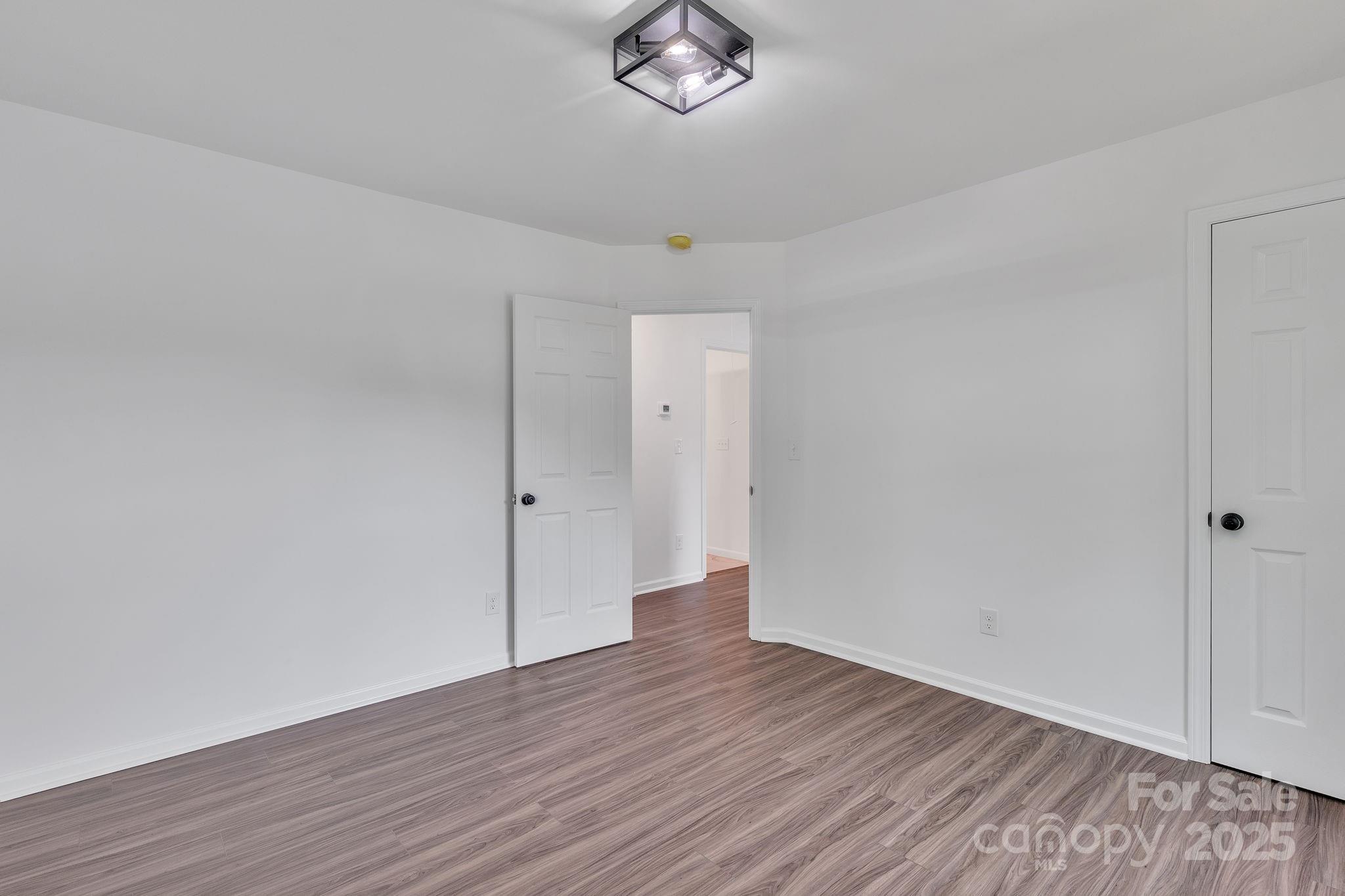 512 North Mulberry Street Property Photo 33