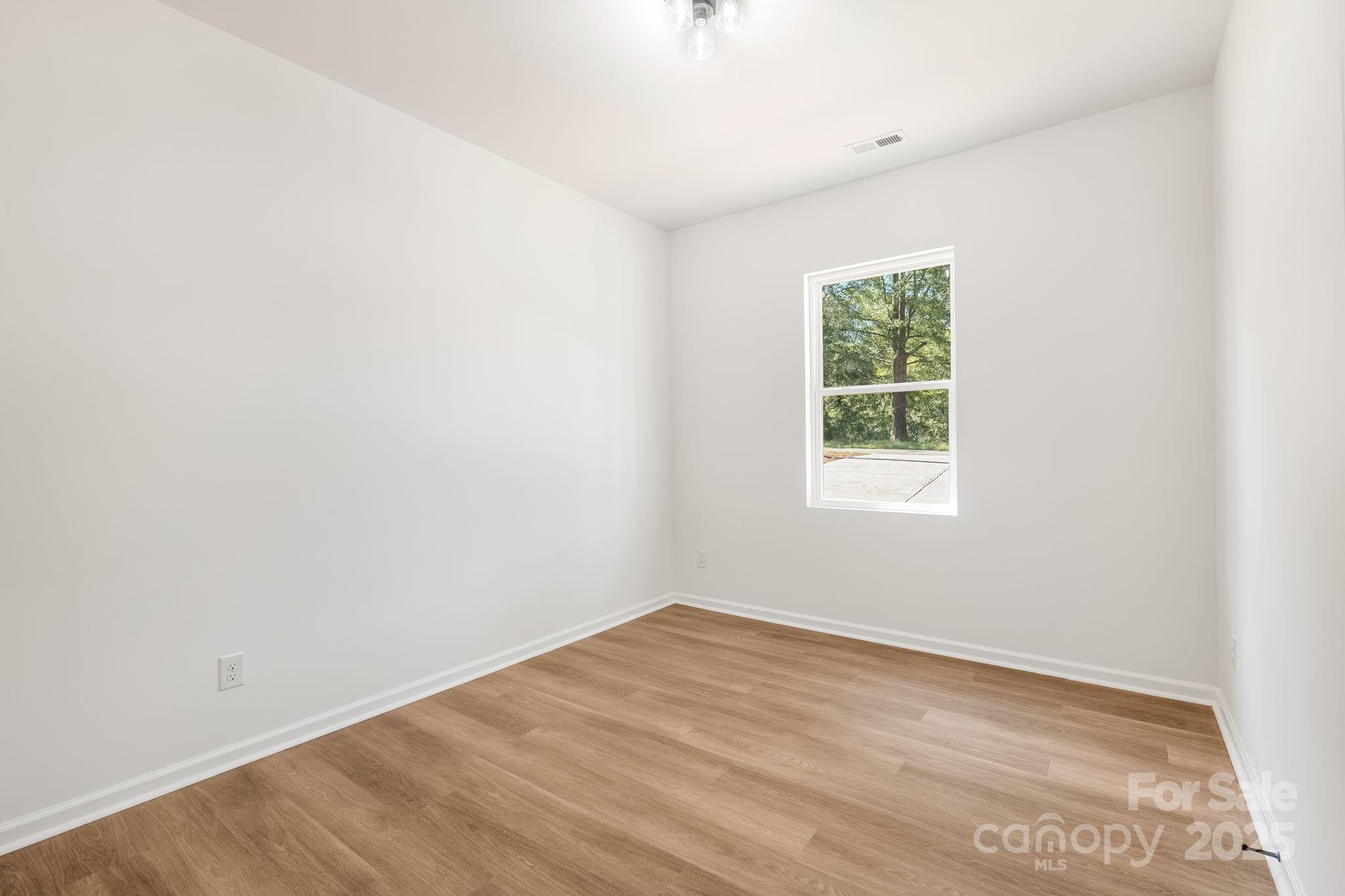 514 North Mulberry Street Property Photo 33