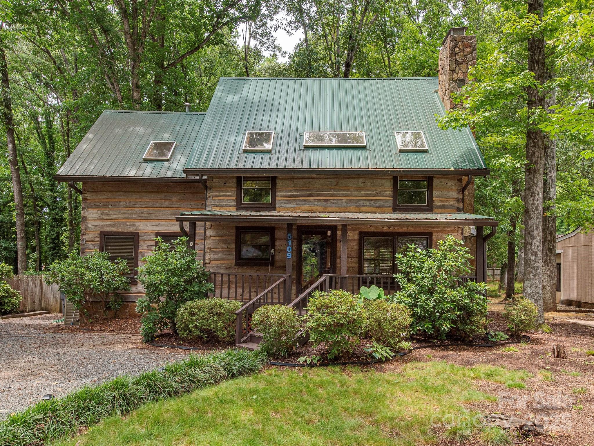 5109 Walnut Grove Lane Property Photo