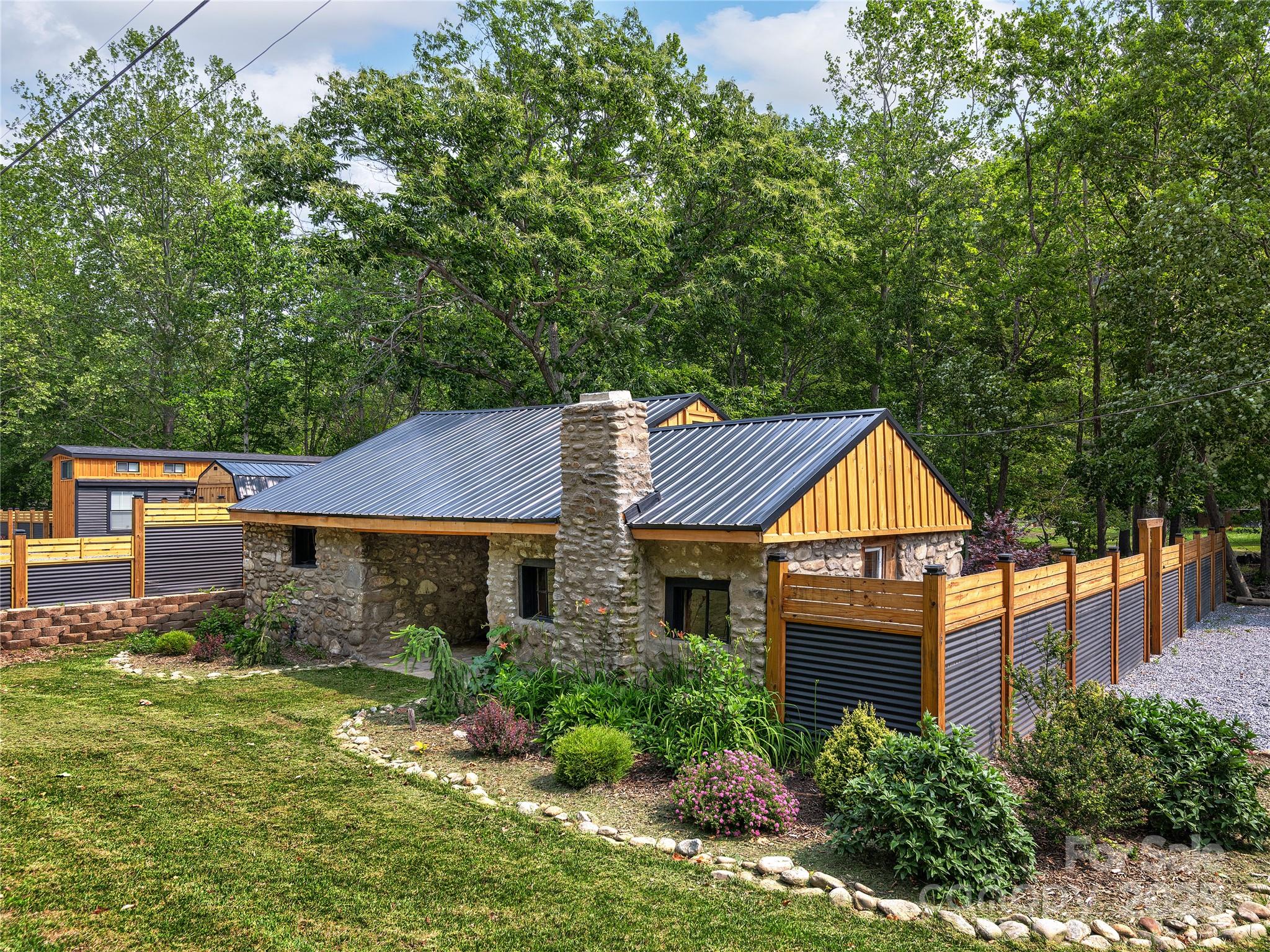14715 Cruso Road Property Photo 12