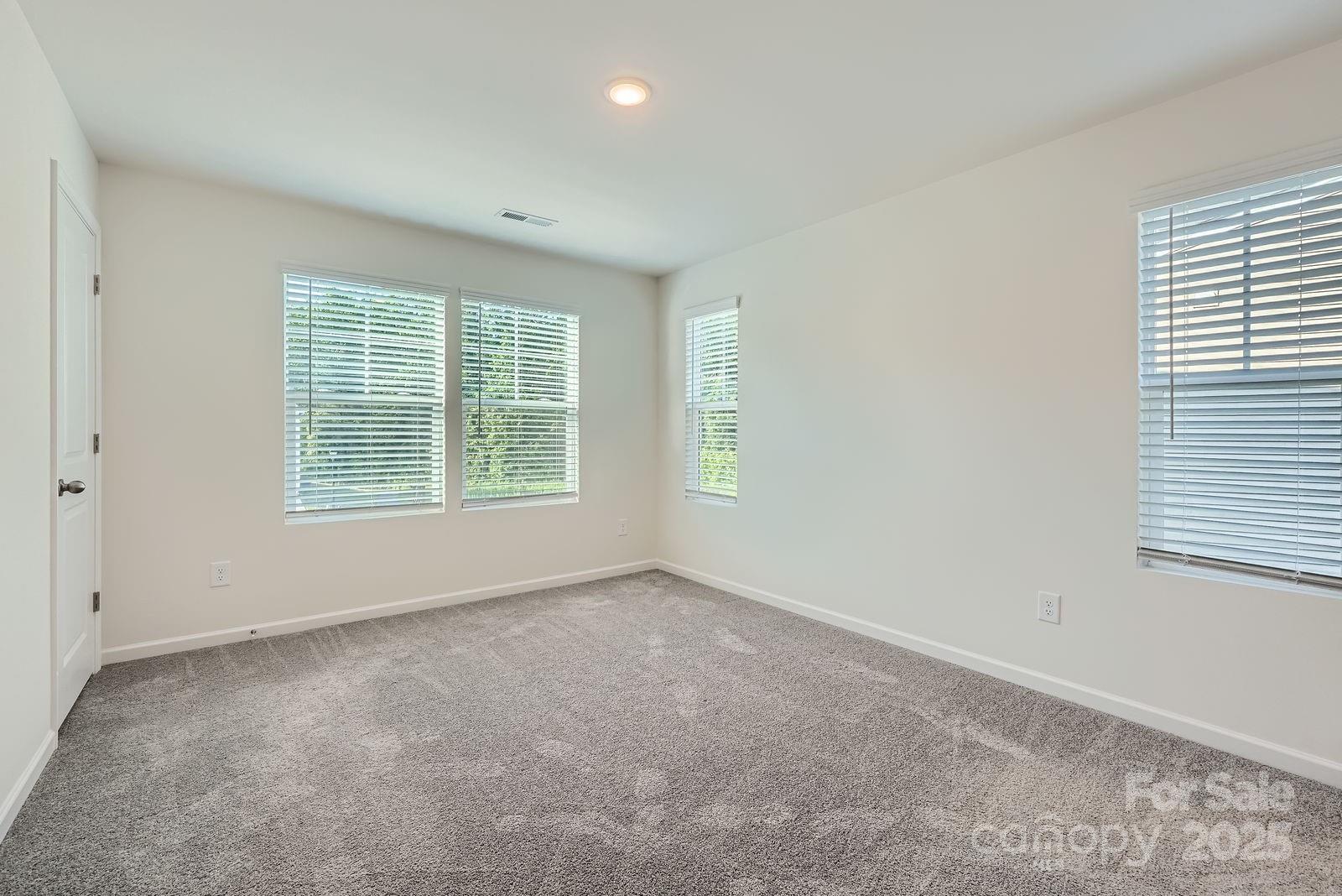 108 Blakeslee Court Property Photo 7