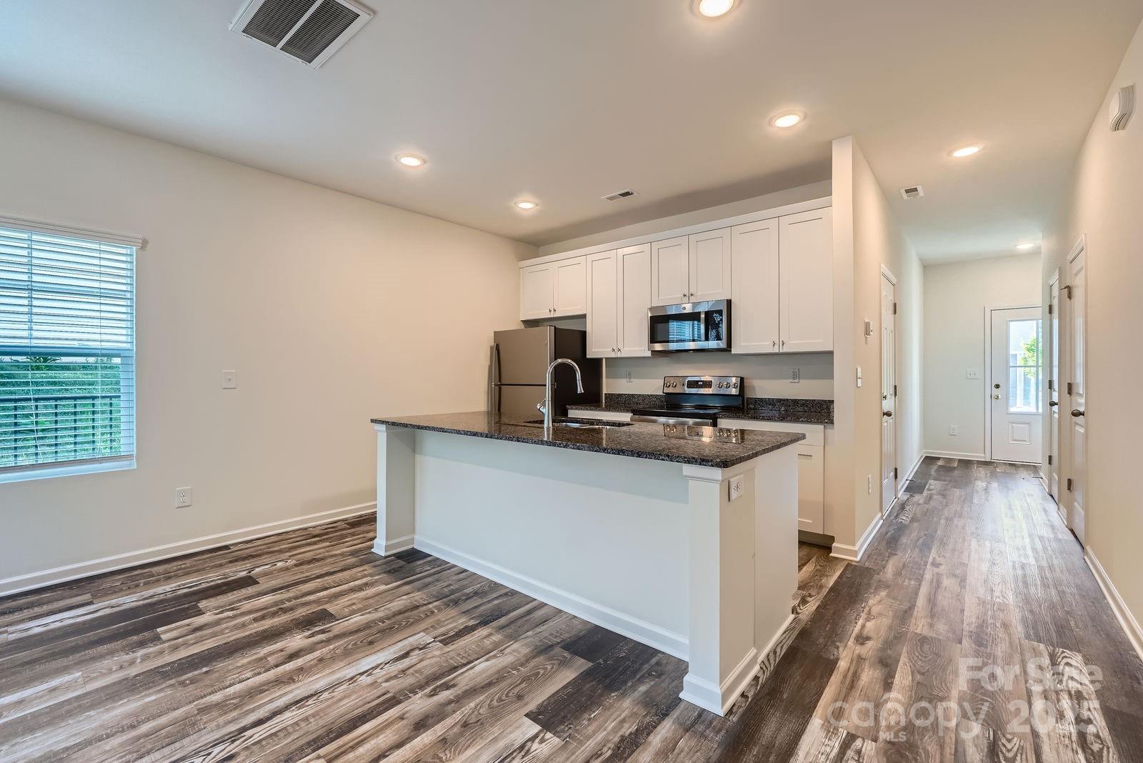 108 Blakeslee Court Property Photo 19