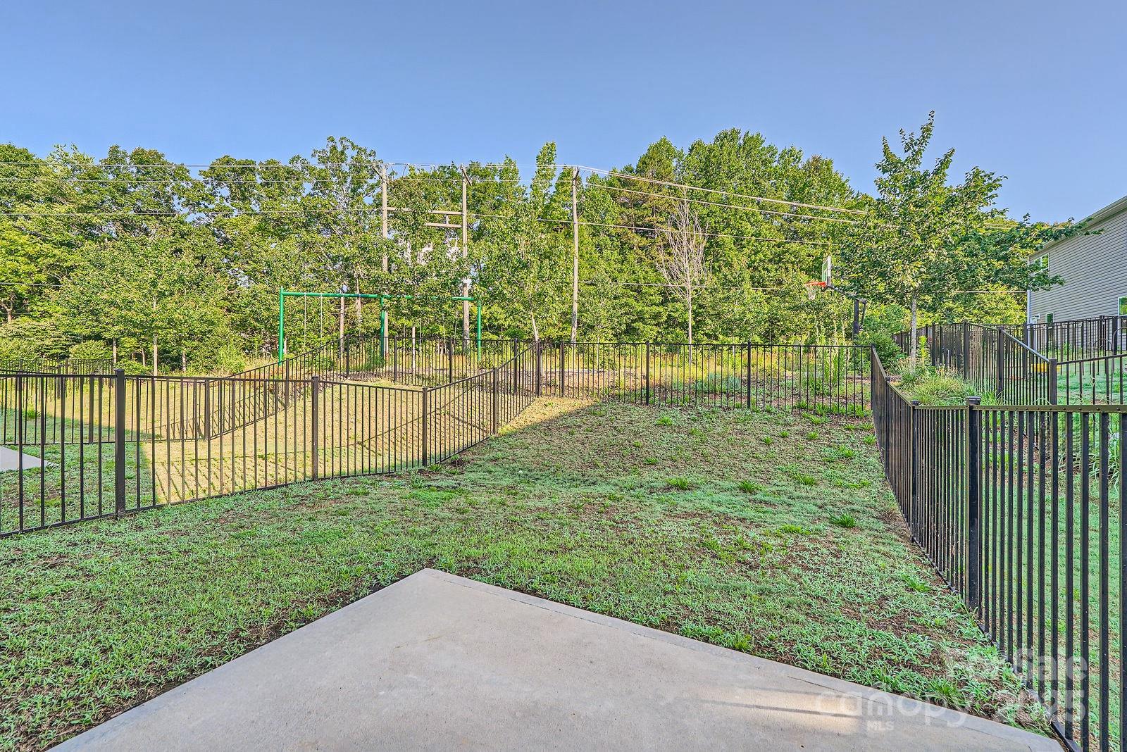 108 Blakeslee Court Property Photo 26