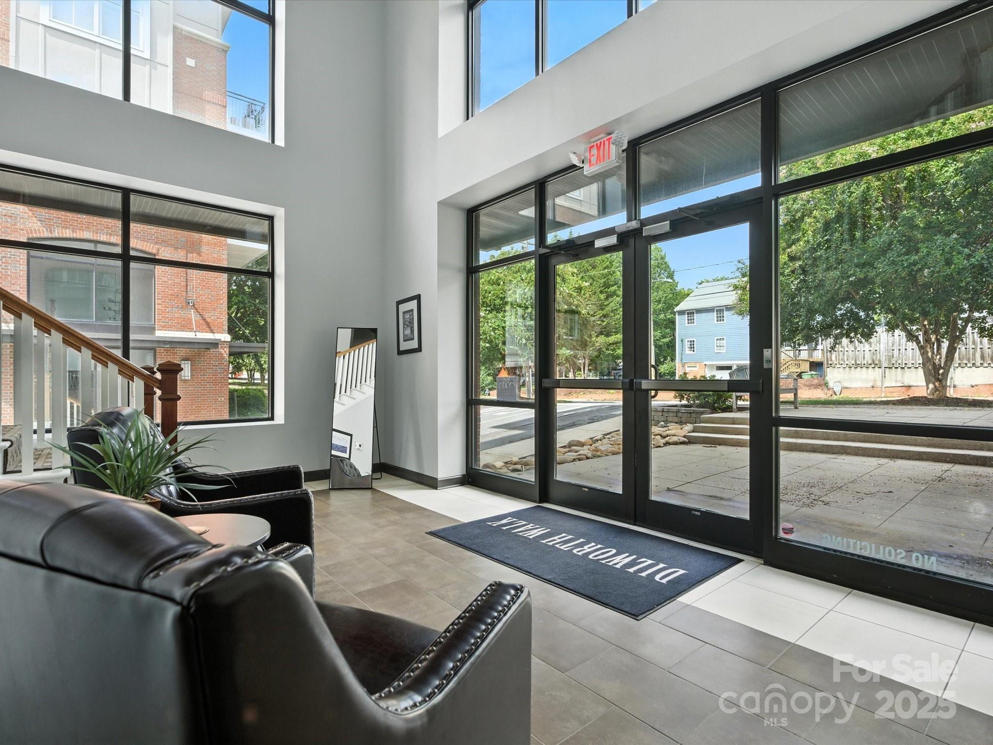 1829 Kenilworth Avenue Property Photo 5