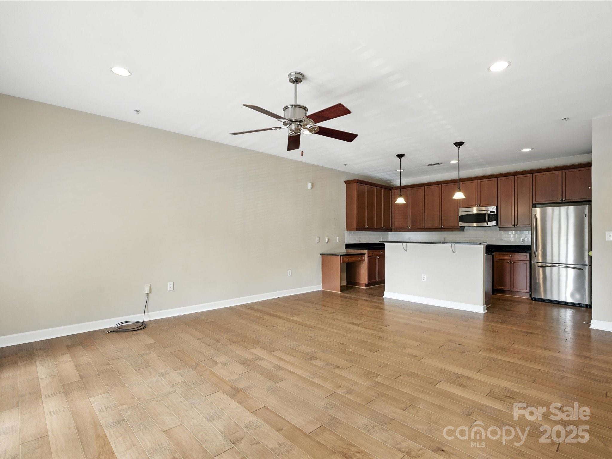 1829 Kenilworth Avenue Property Photo 12