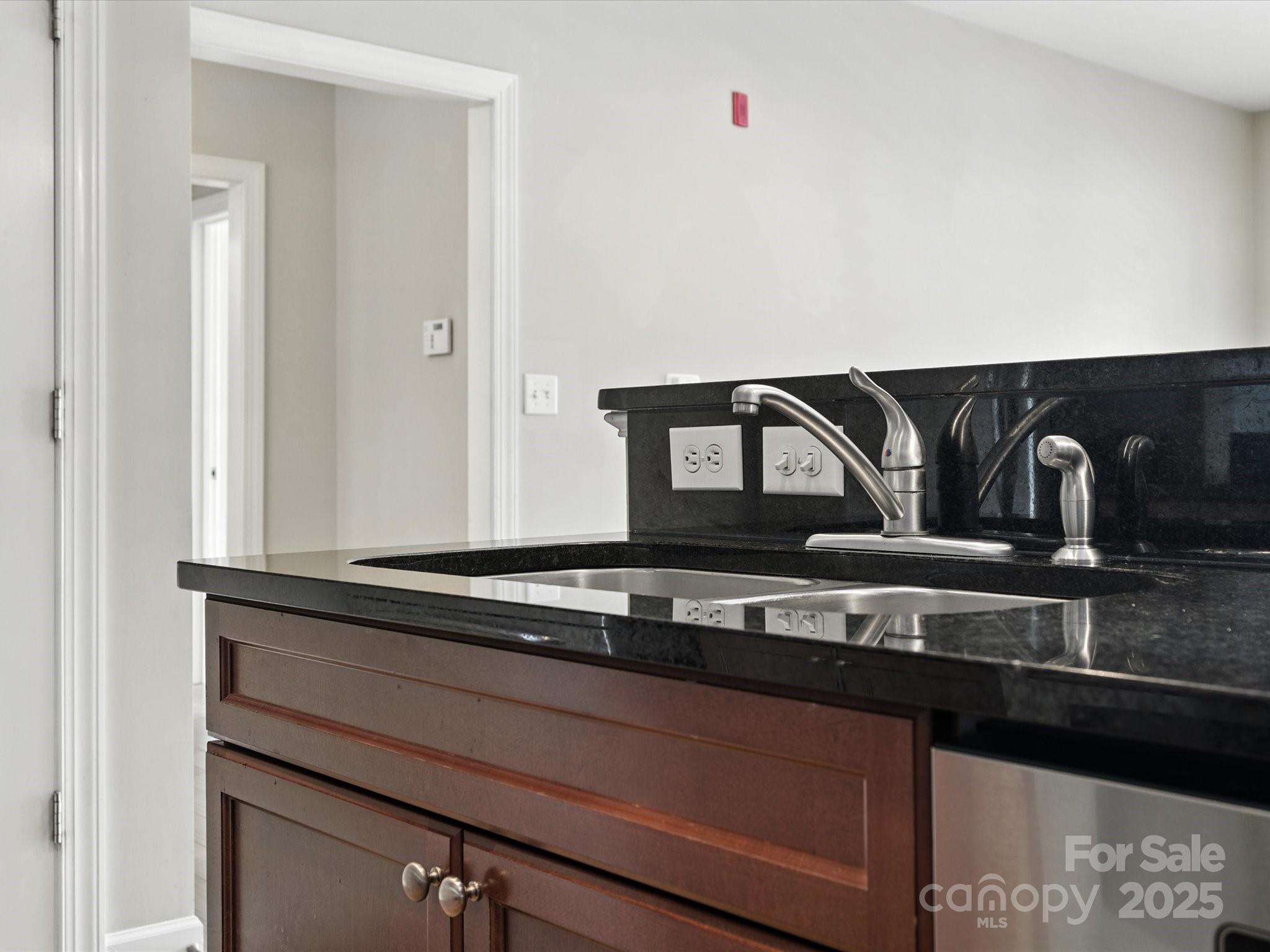 1829 Kenilworth Avenue Property Photo 19