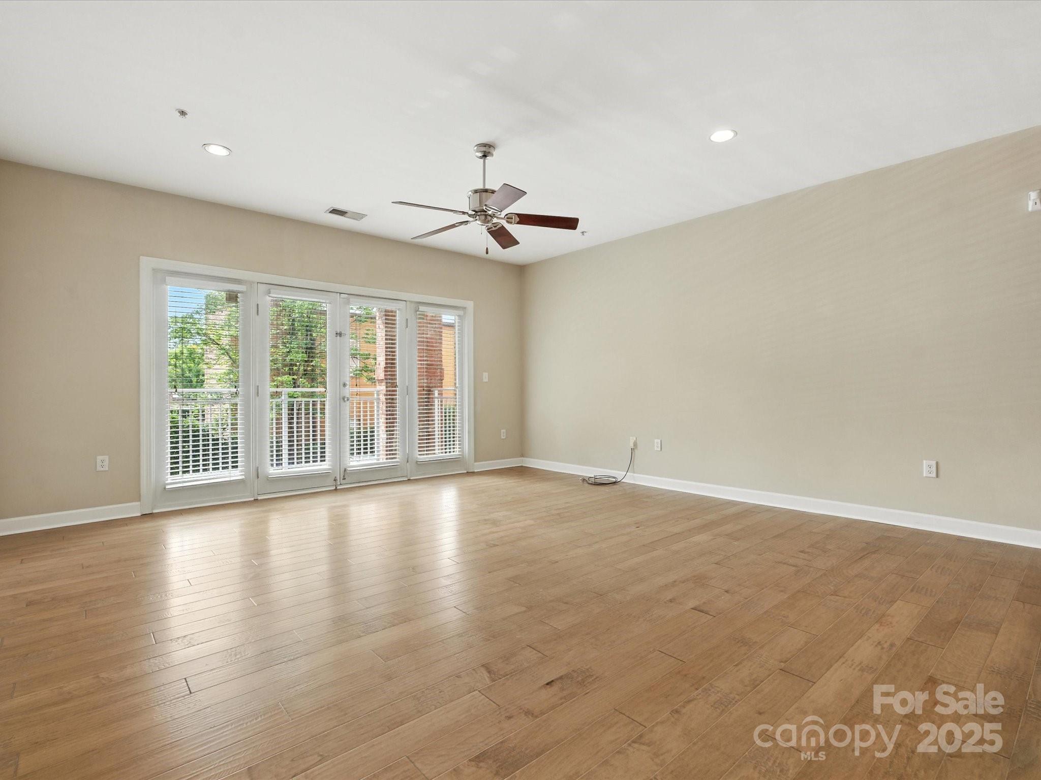 1829 Kenilworth Avenue Property Photo 21