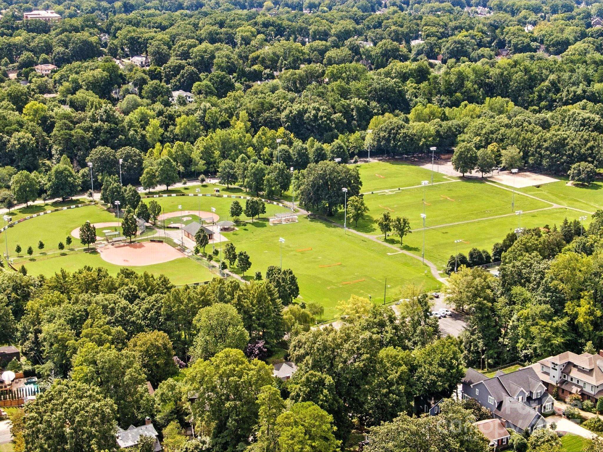 1829 Kenilworth Avenue Property Photo 43