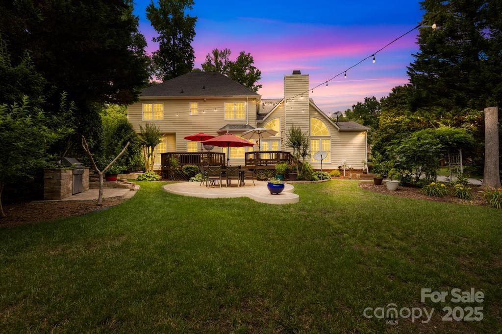 9514 Hayenridge Court Property Photo 2