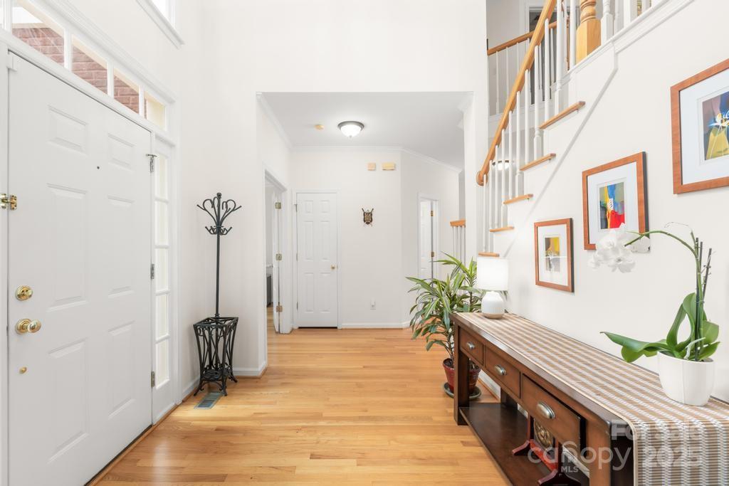 9514 Hayenridge Court Property Photo 8