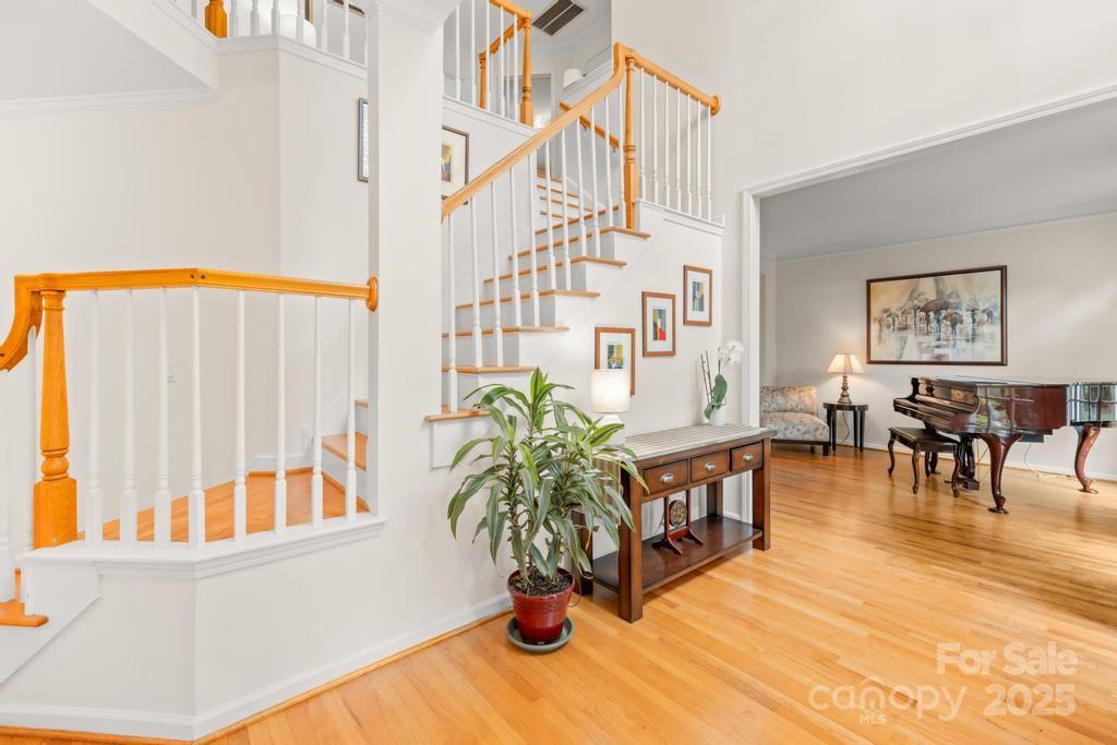 9514 Hayenridge Court Property Photo 9