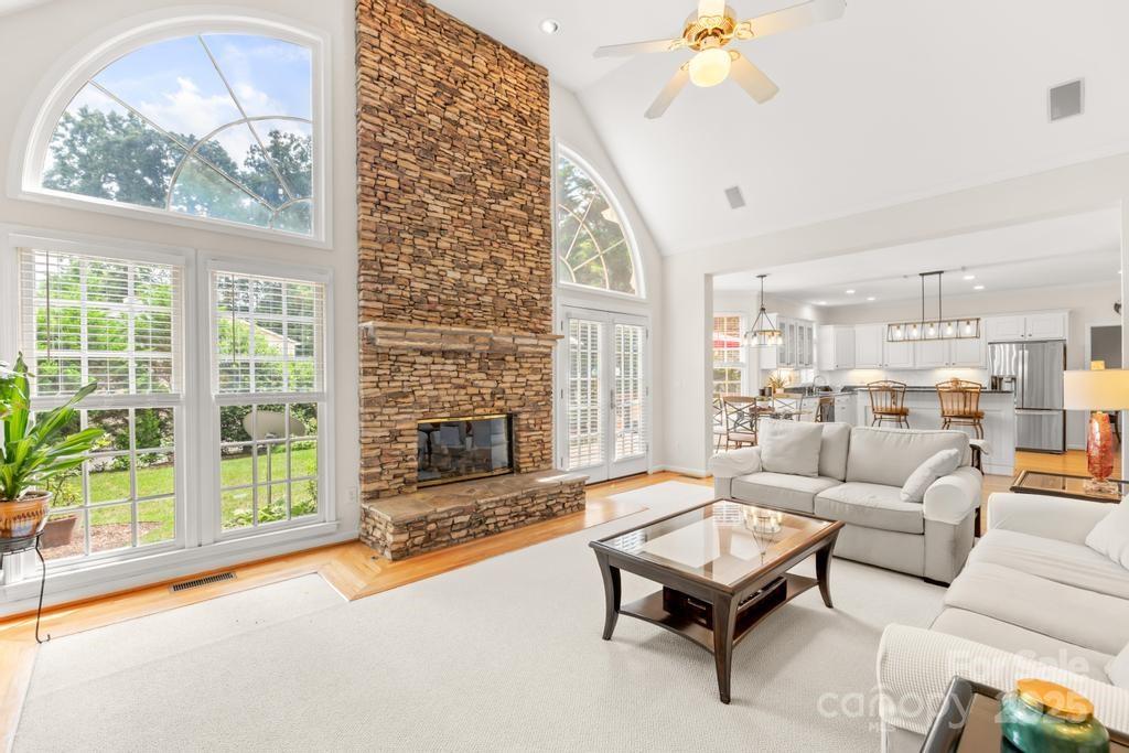 9514 Hayenridge Court Property Photo 23