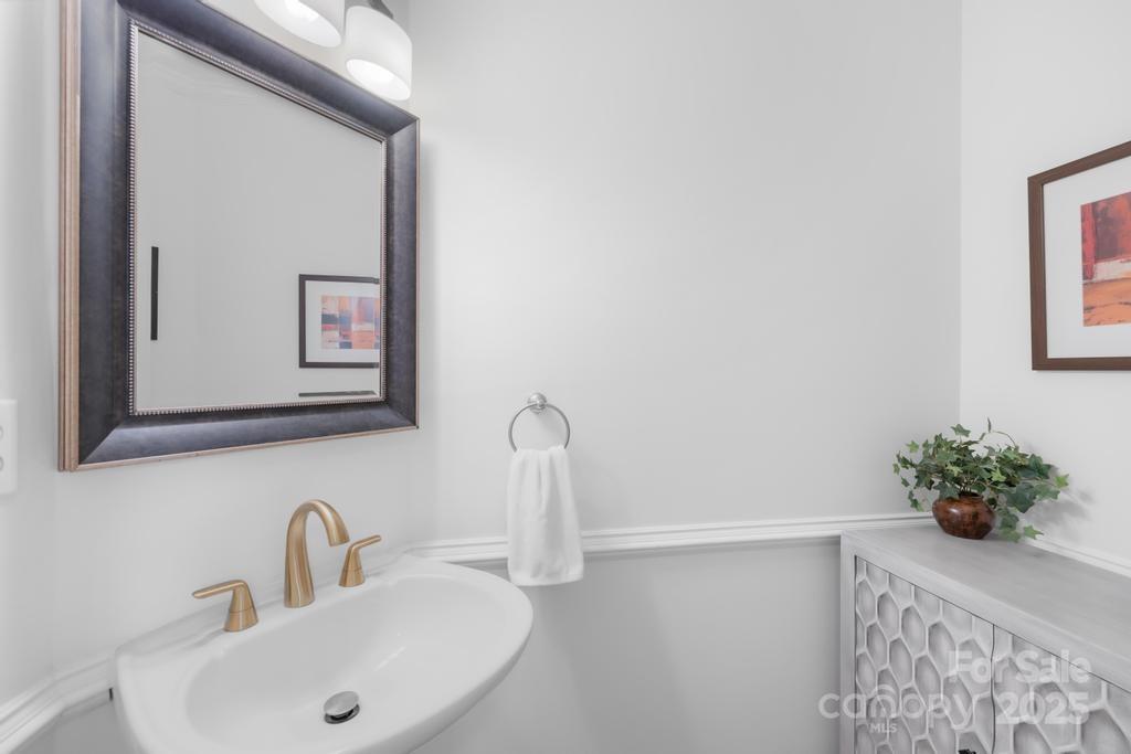 9514 Hayenridge Court Property Photo 24