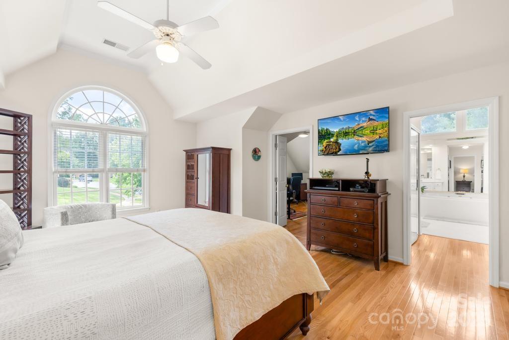 9514 Hayenridge Court Property Photo 29