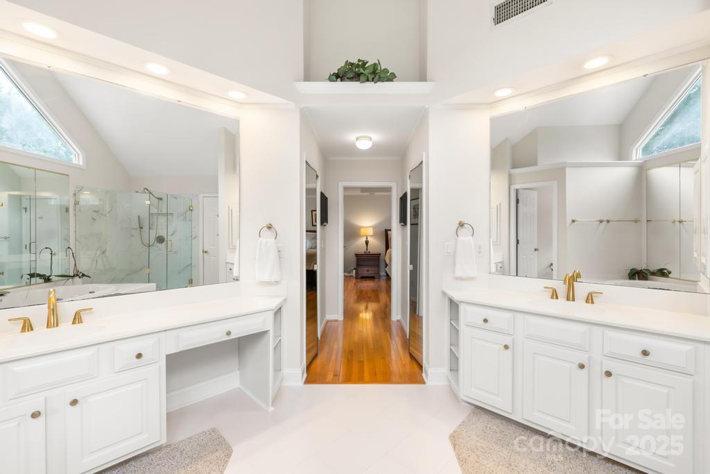 9514 Hayenridge Court Property Photo 30