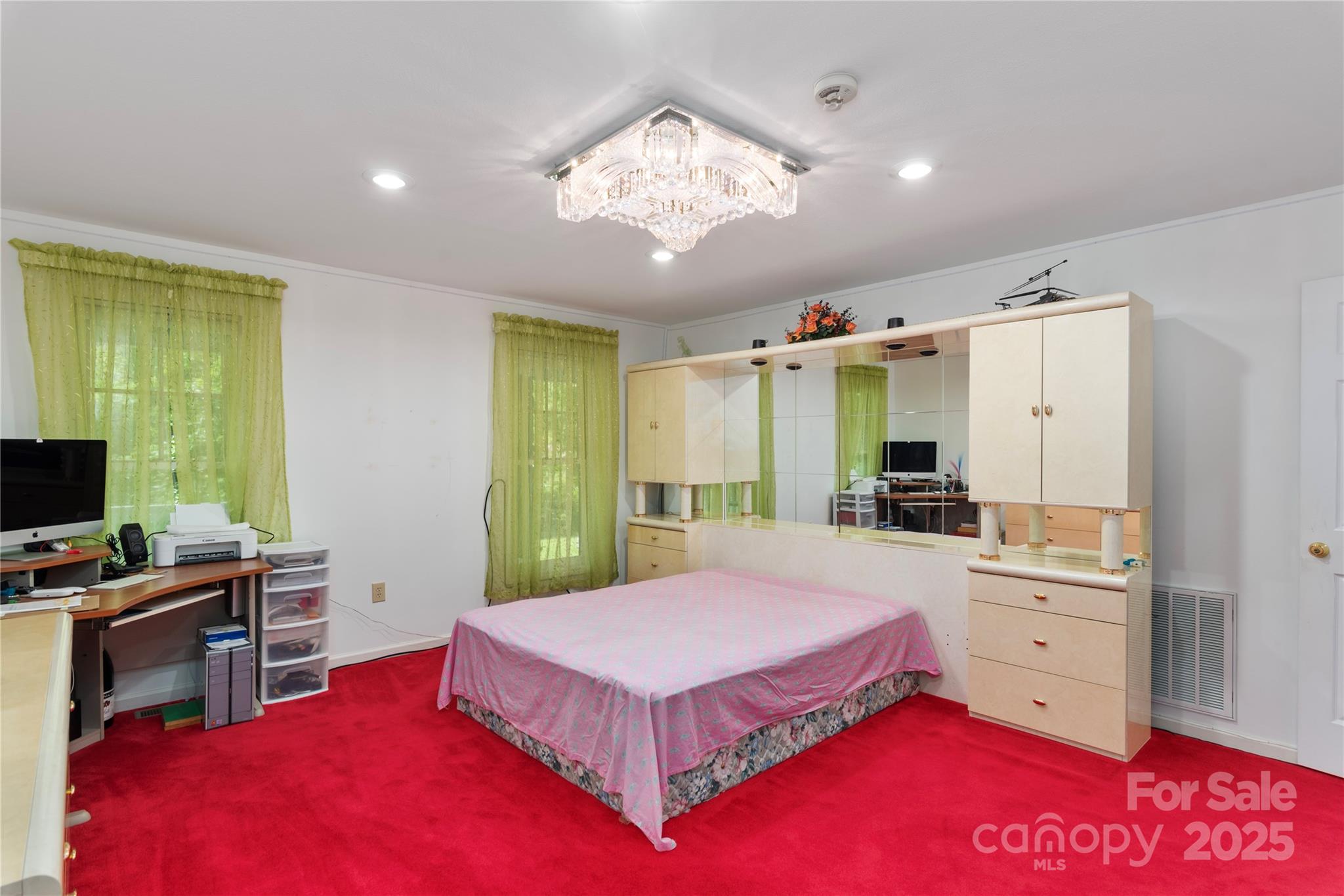 98 Choga Ridge Property Photo 14