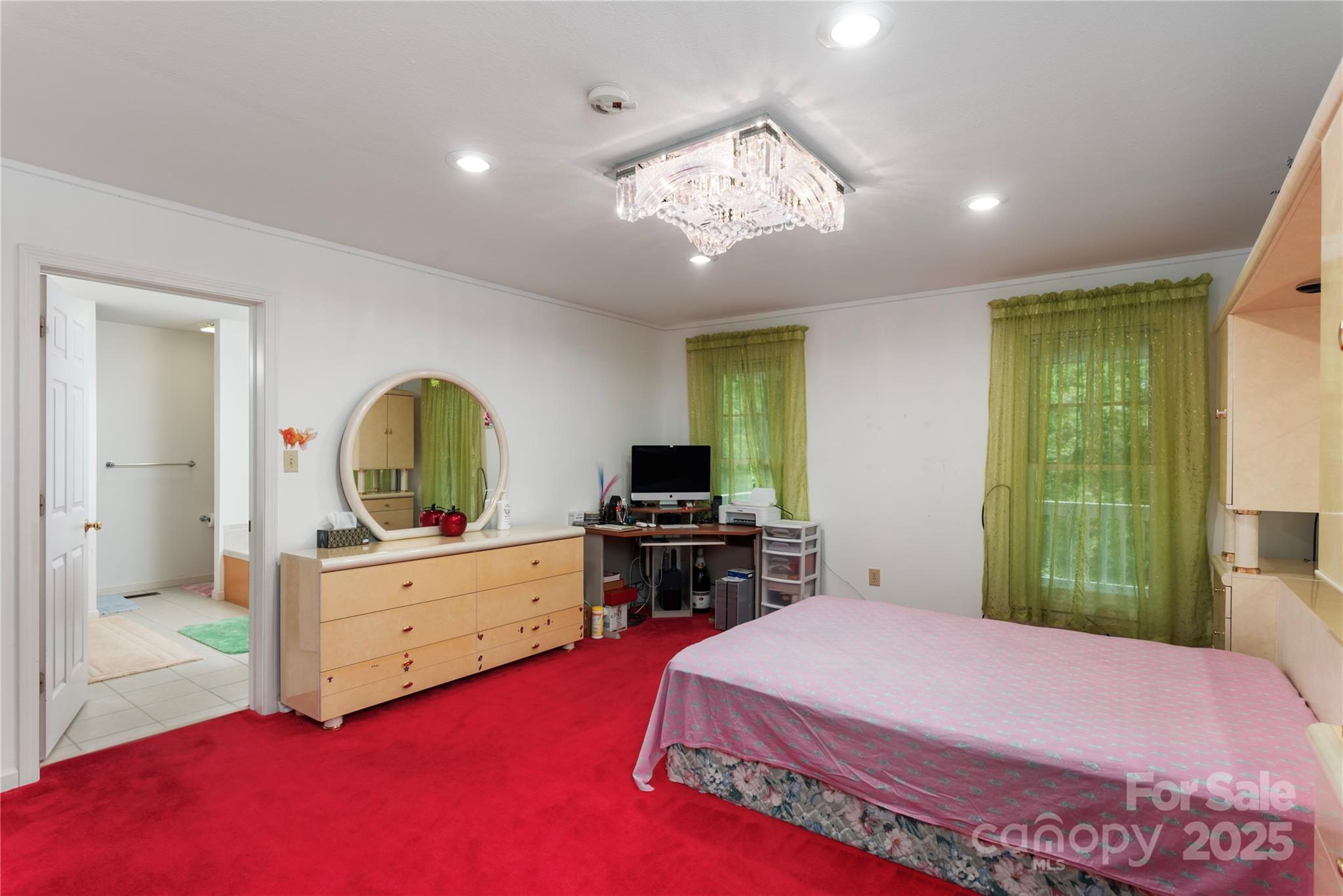 98 Choga Ridge Property Photo 15