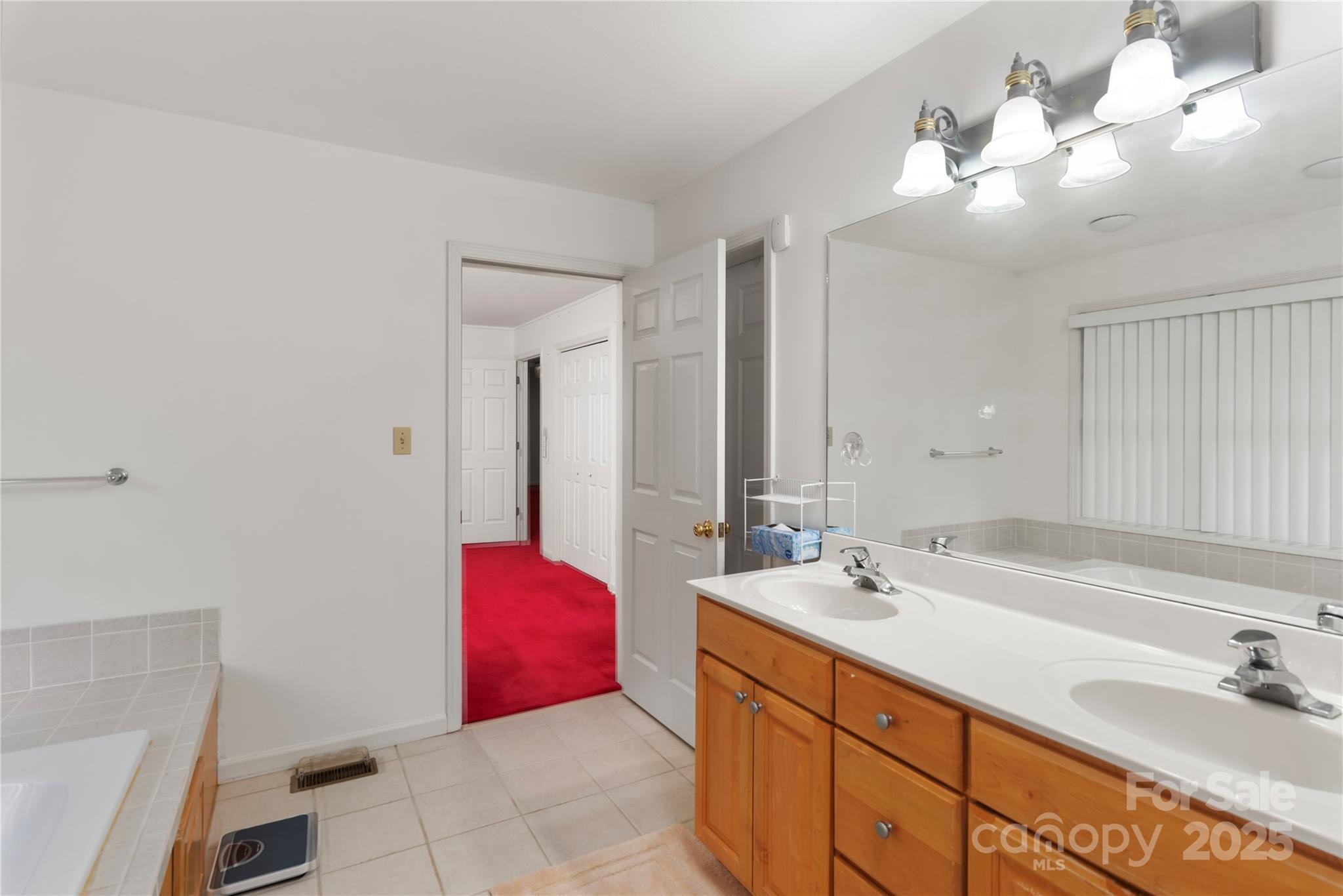 98 Choga Ridge Property Photo 18