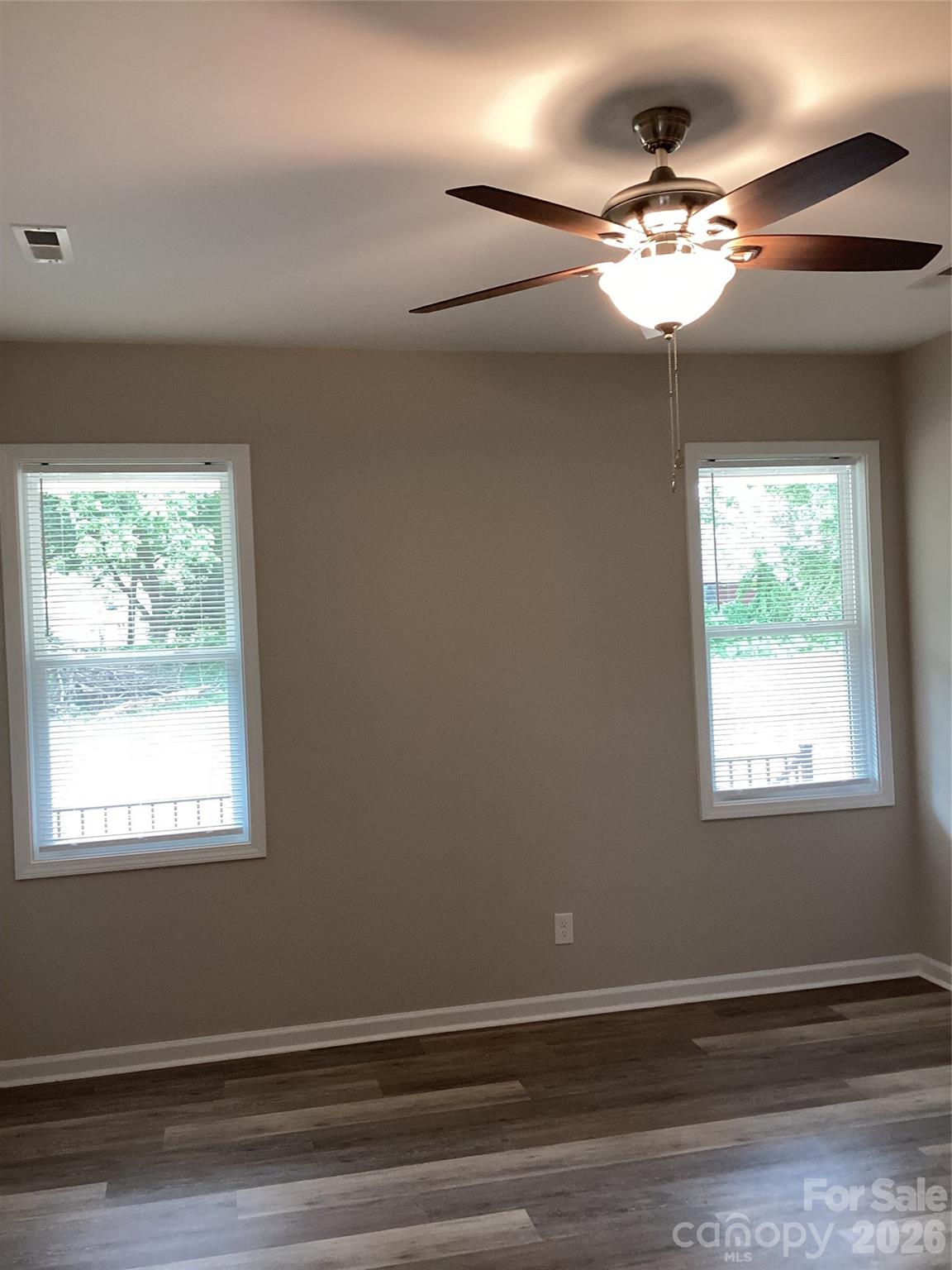2540 S Jake Alexander Boulevard Property Photo 5