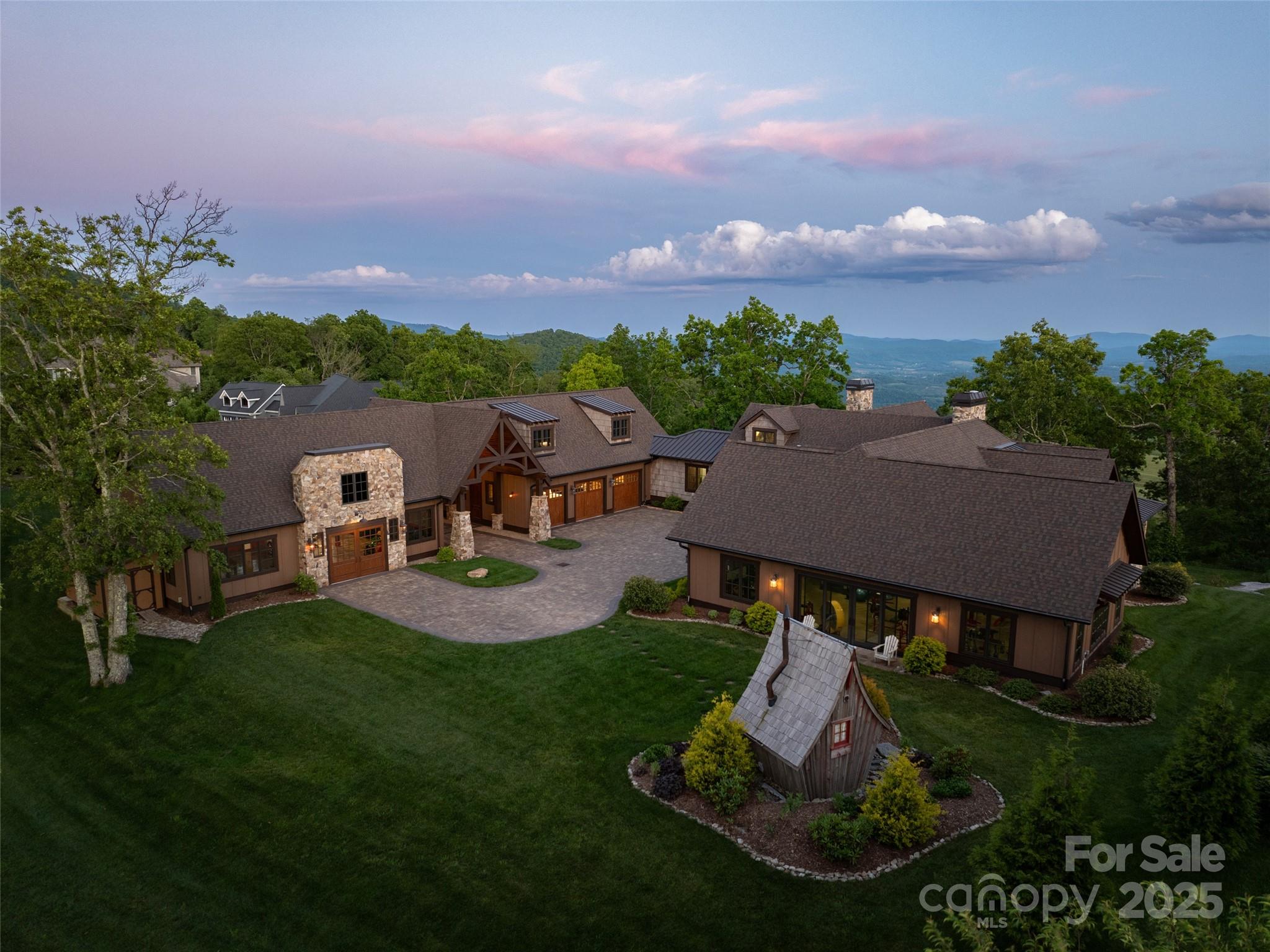 93 N Snow Ridge Drive Property Photo