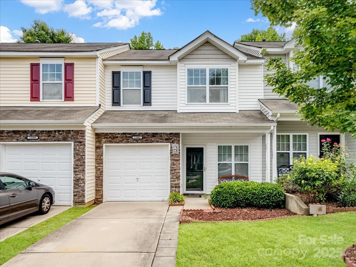 13909 Singleleaf Lane Property Photo 1