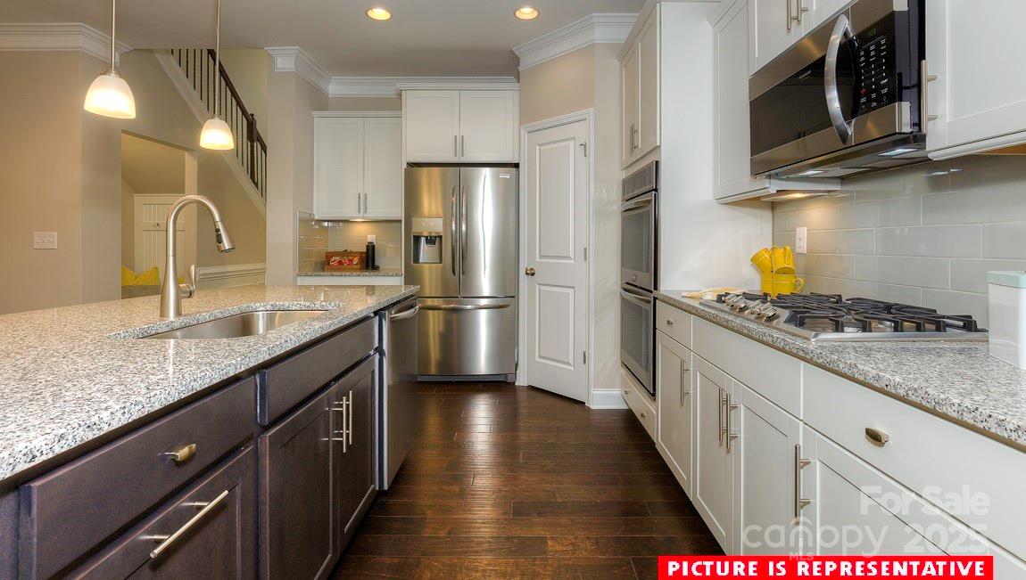 112 Fordingbridge Lane Property Photo 10