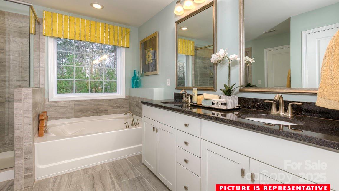 112 Fordingbridge Lane Property Photo 33