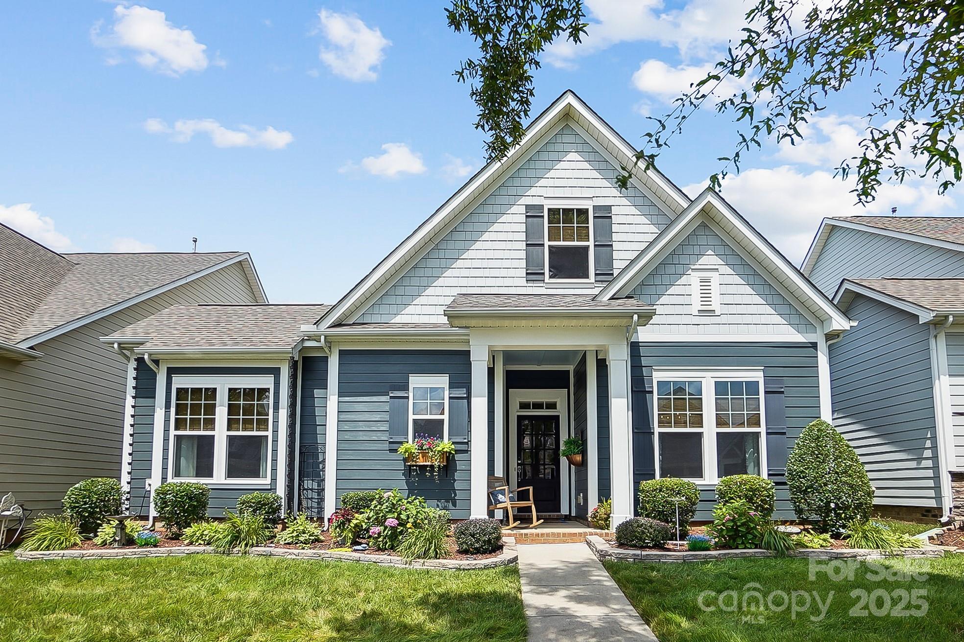 1009 Hercules Drive Property Photo 1