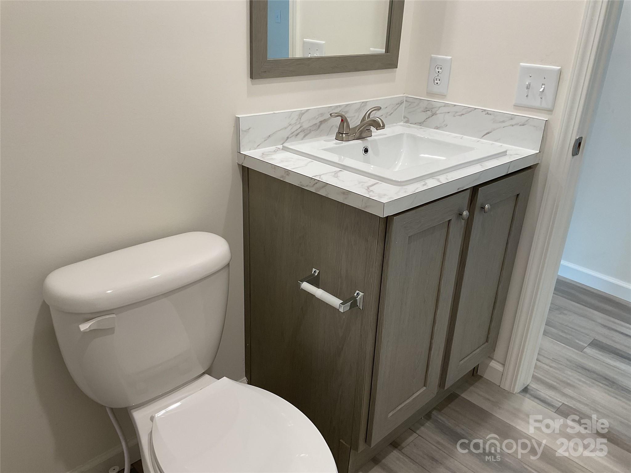 138 Zircon Drive Property Photo 13