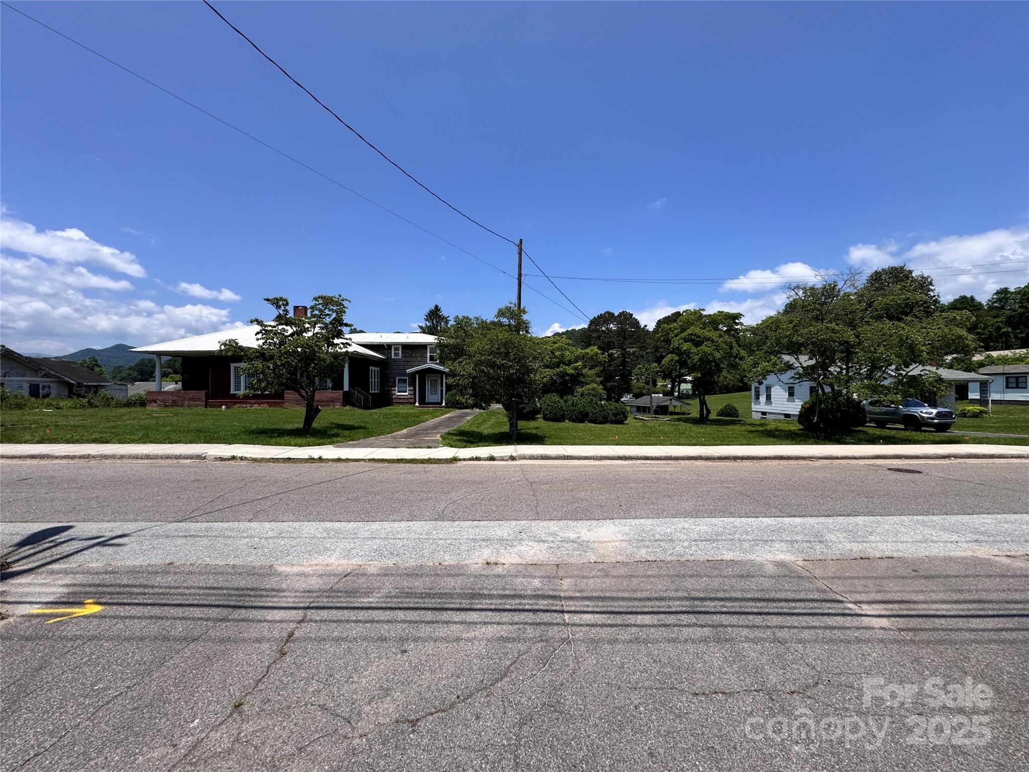 130 N 1st Street Property Photo 15