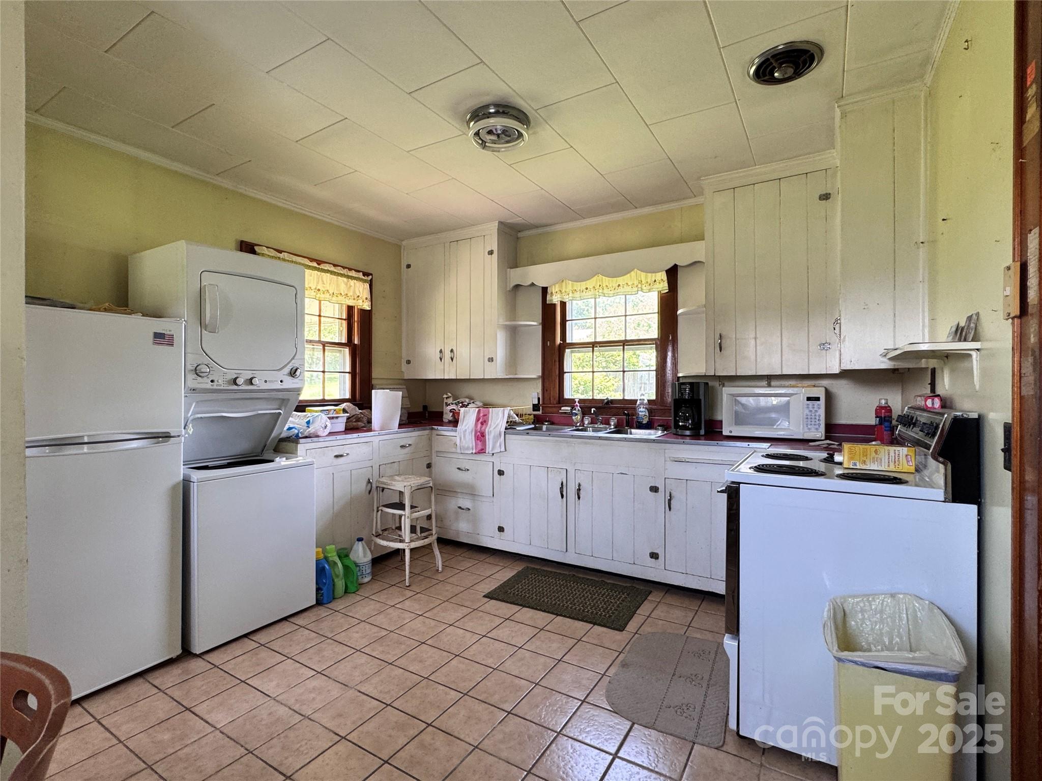 130 N 1st Street Property Photo 27