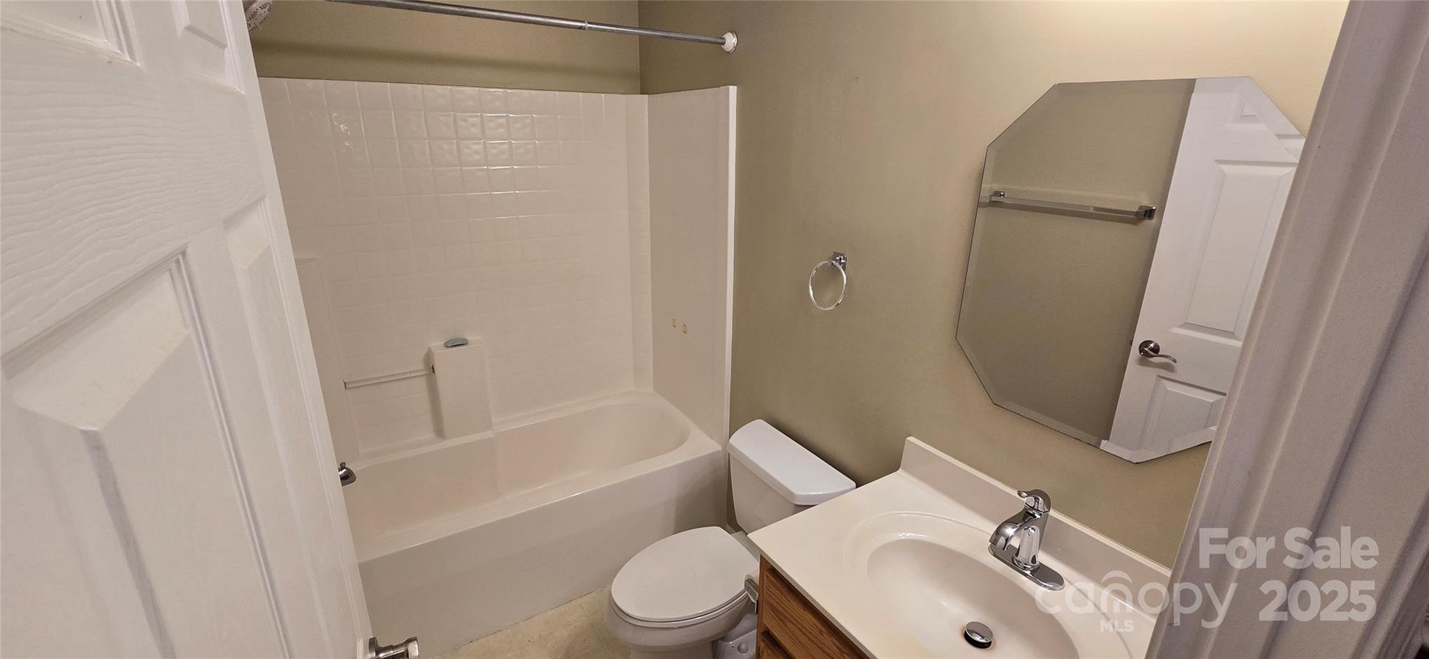 221 Flat Branch Trail Property Photo 24