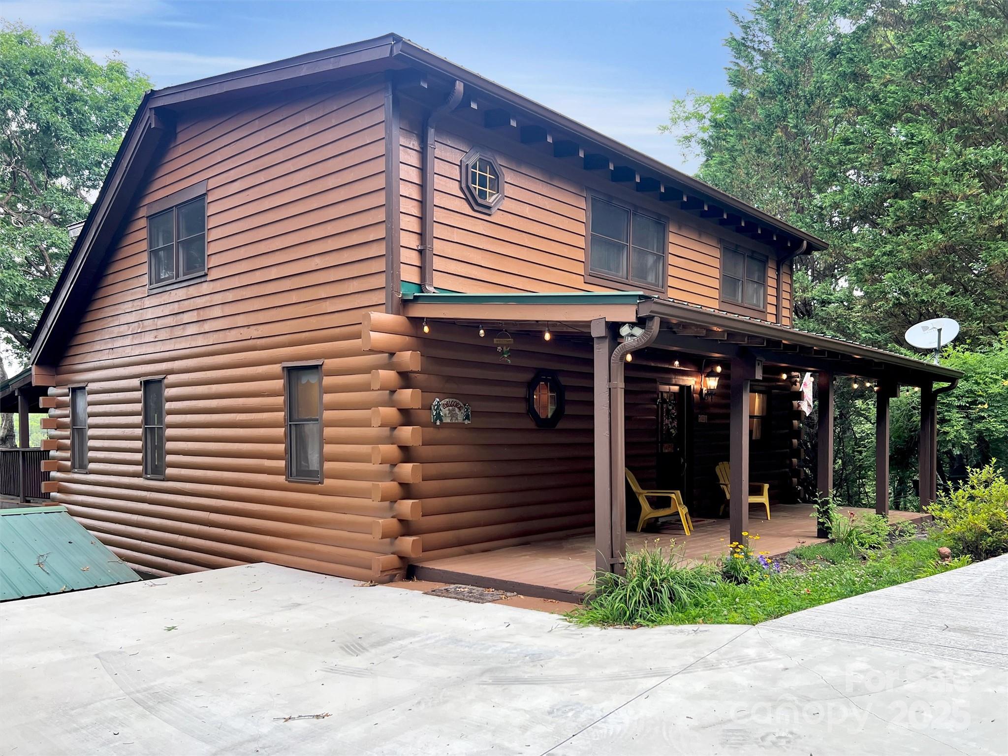 500 Beechwood Drive Property Photo 3